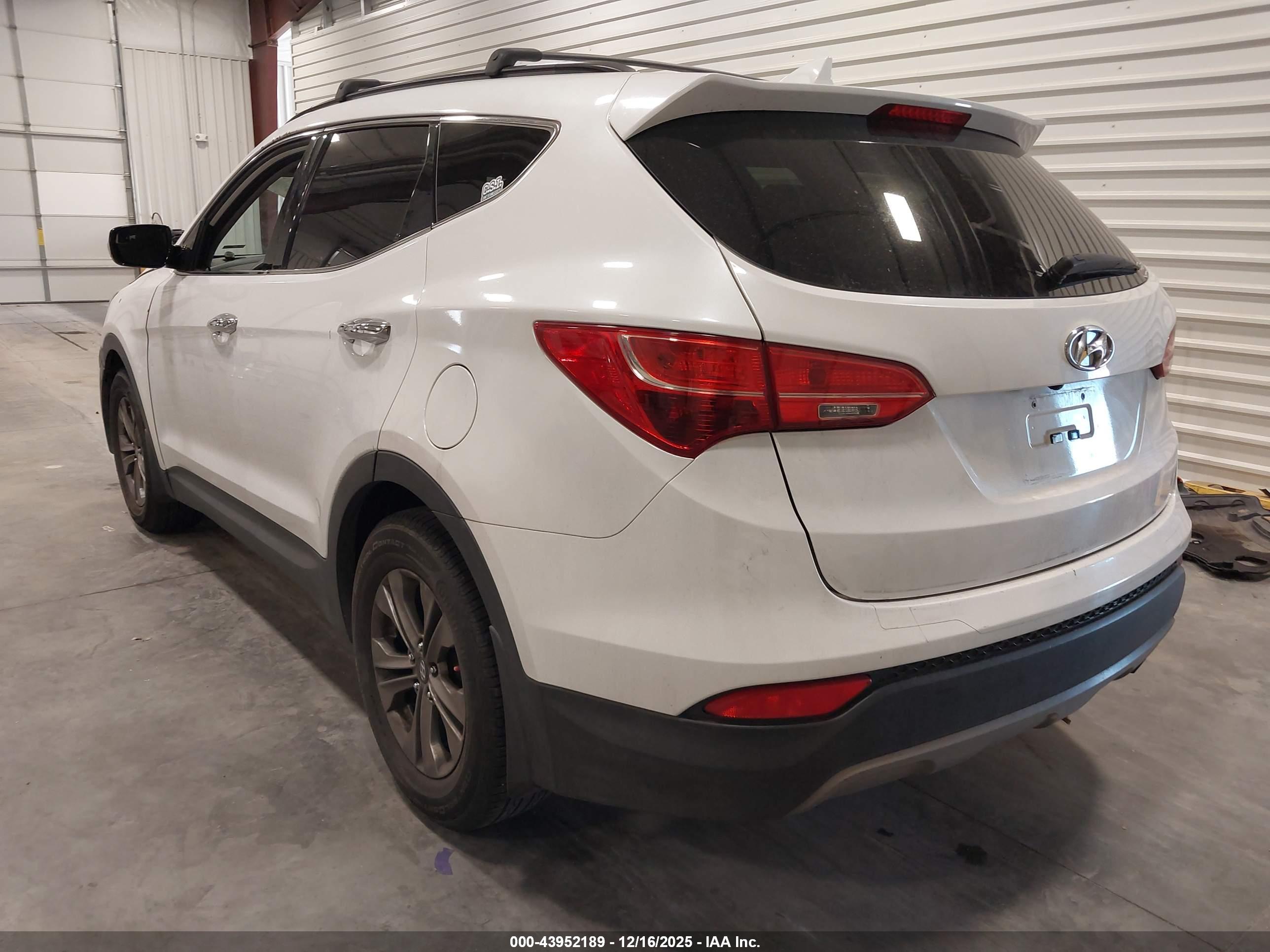 HYUNDAI SANTA image 3