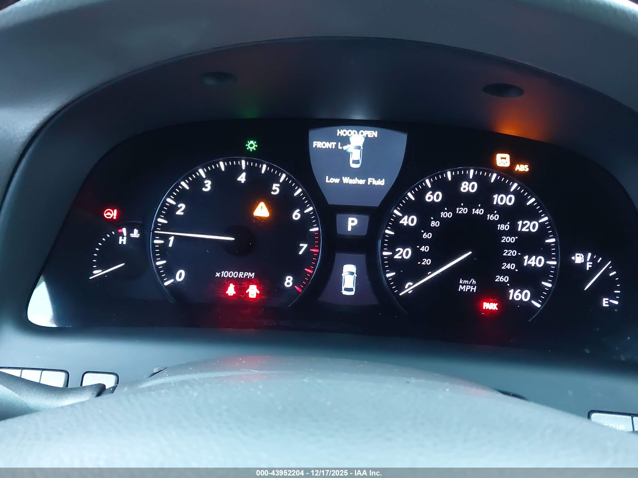 LEXUS LS image 7