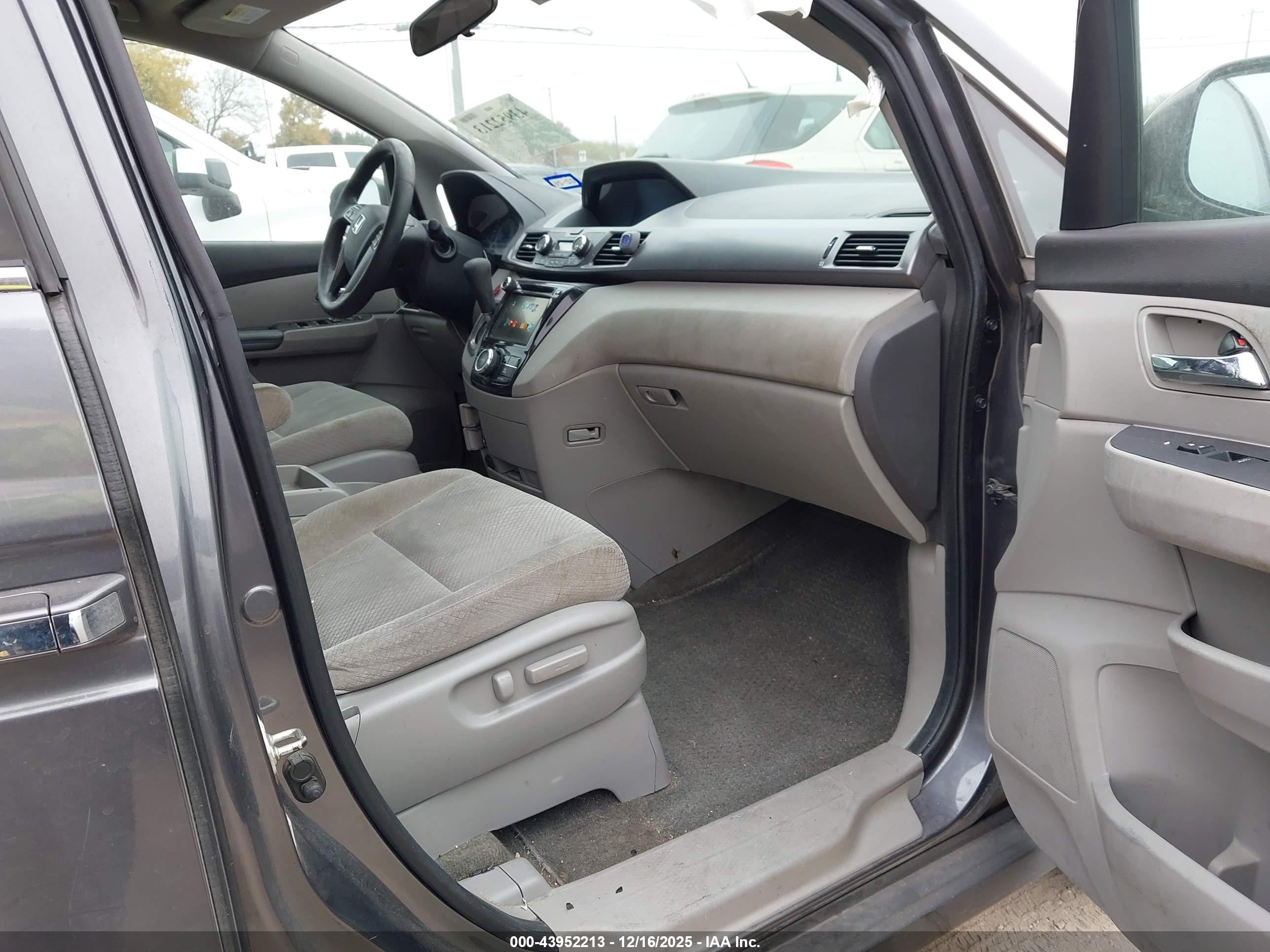 HONDA ODYSSEY image 5