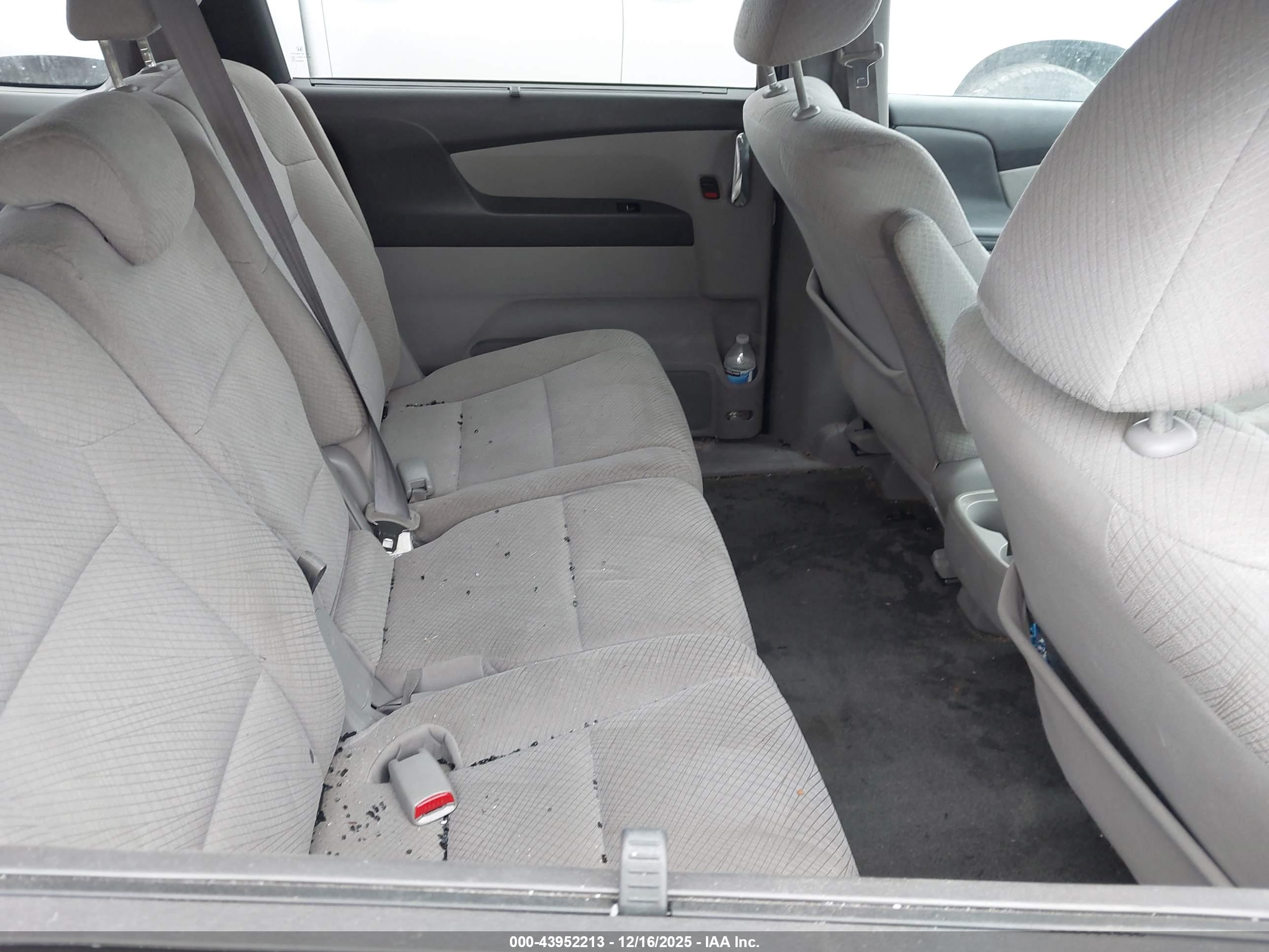 HONDA ODYSSEY image 8