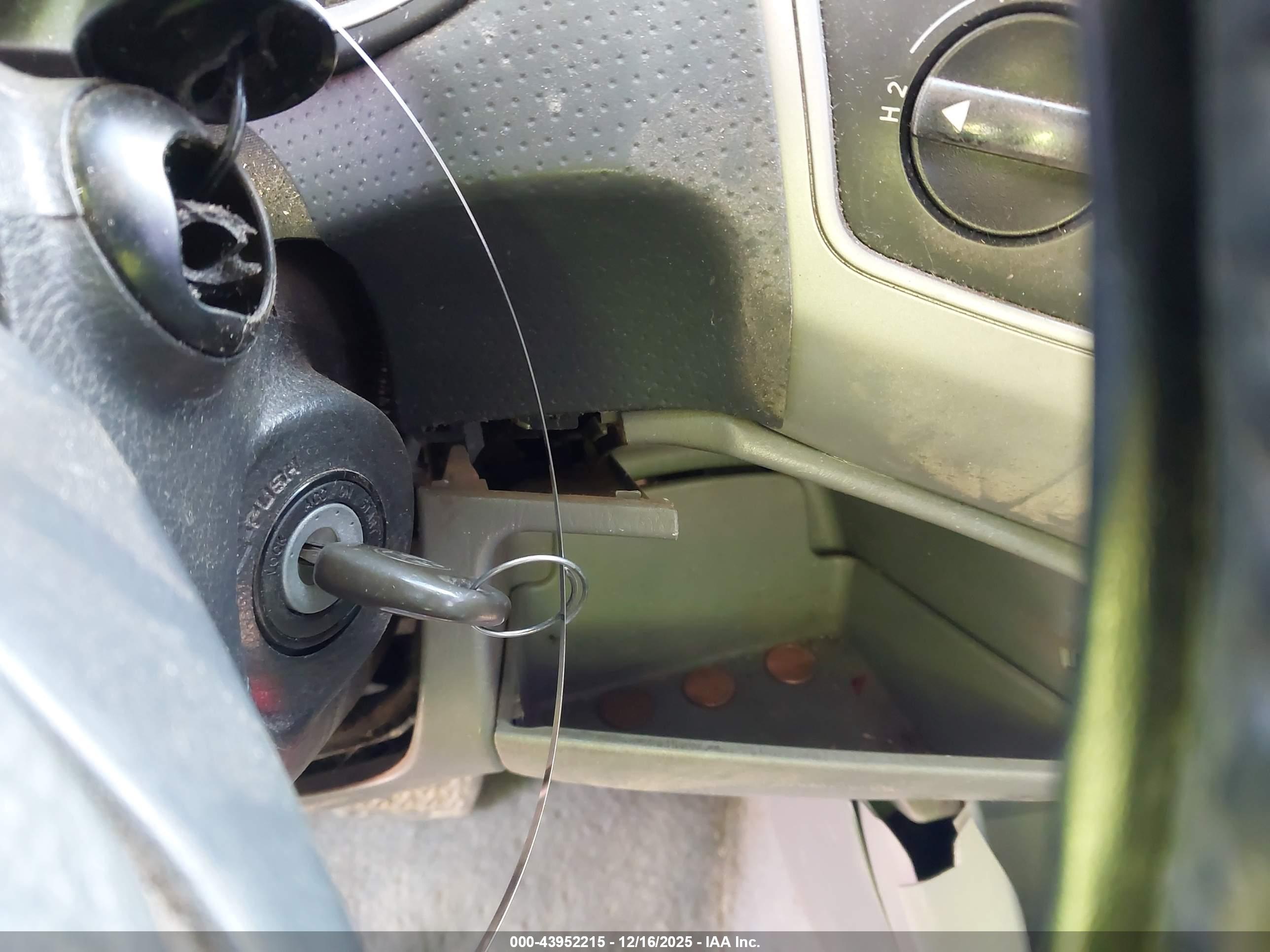 TOYOTA TACOMA image 11