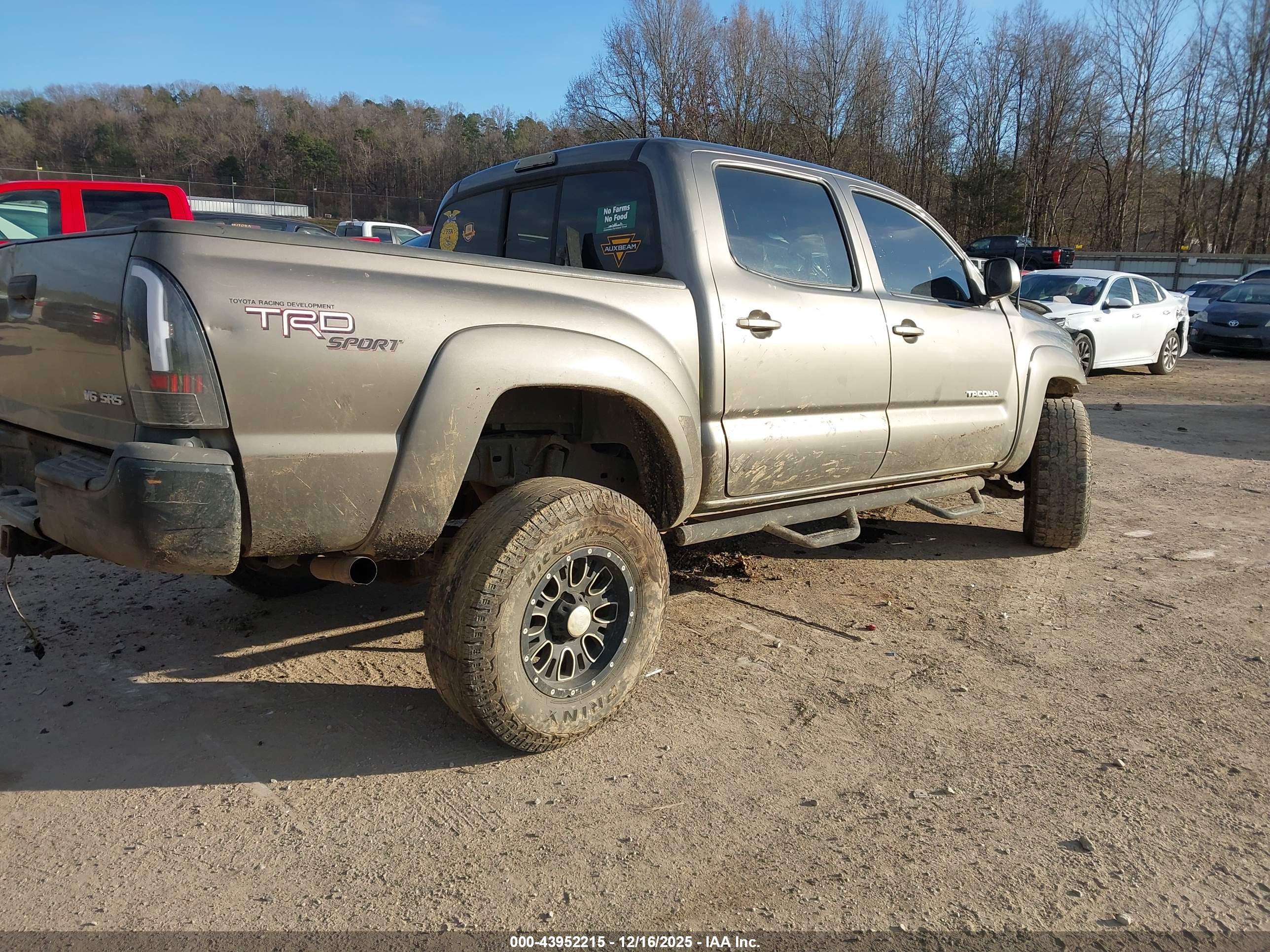 TOYOTA TACOMA image 4