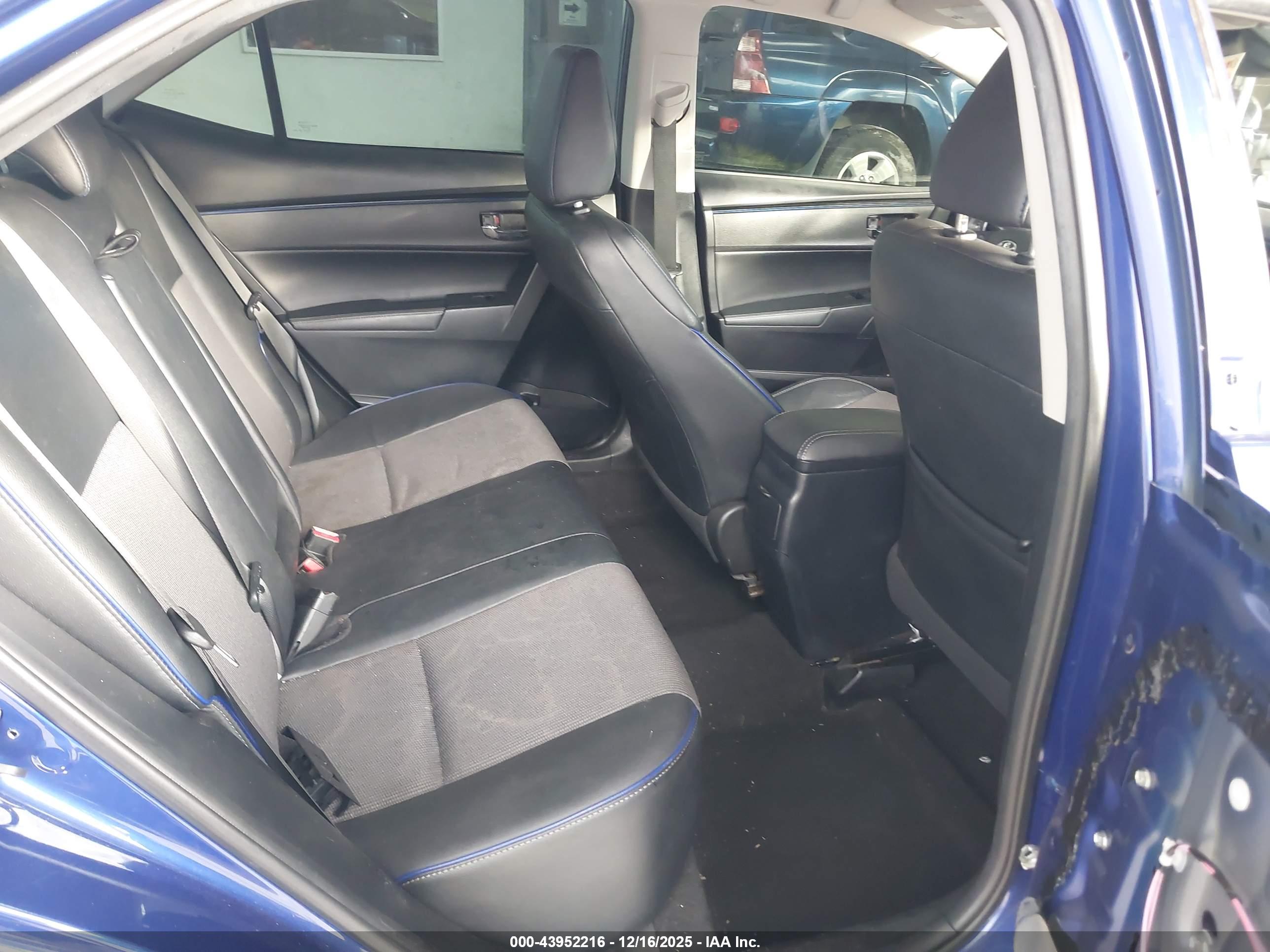TOYOTA COROLLA image 8