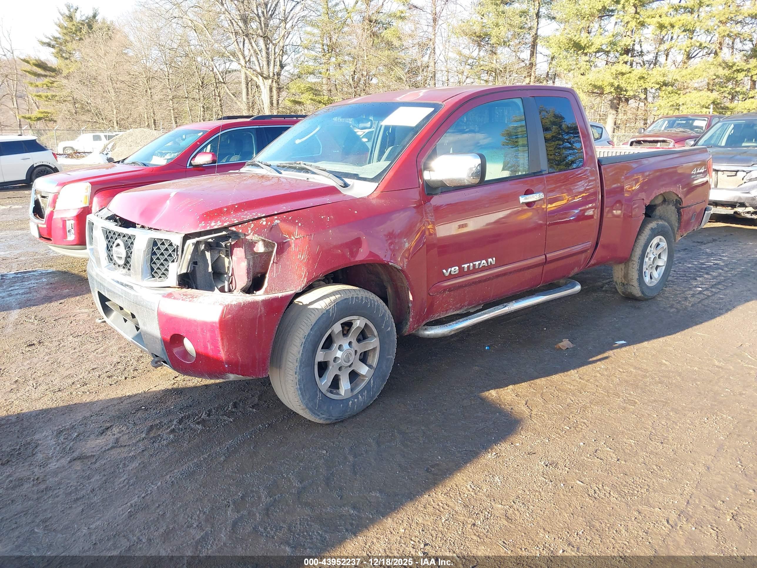 NISSAN TITAN image 2