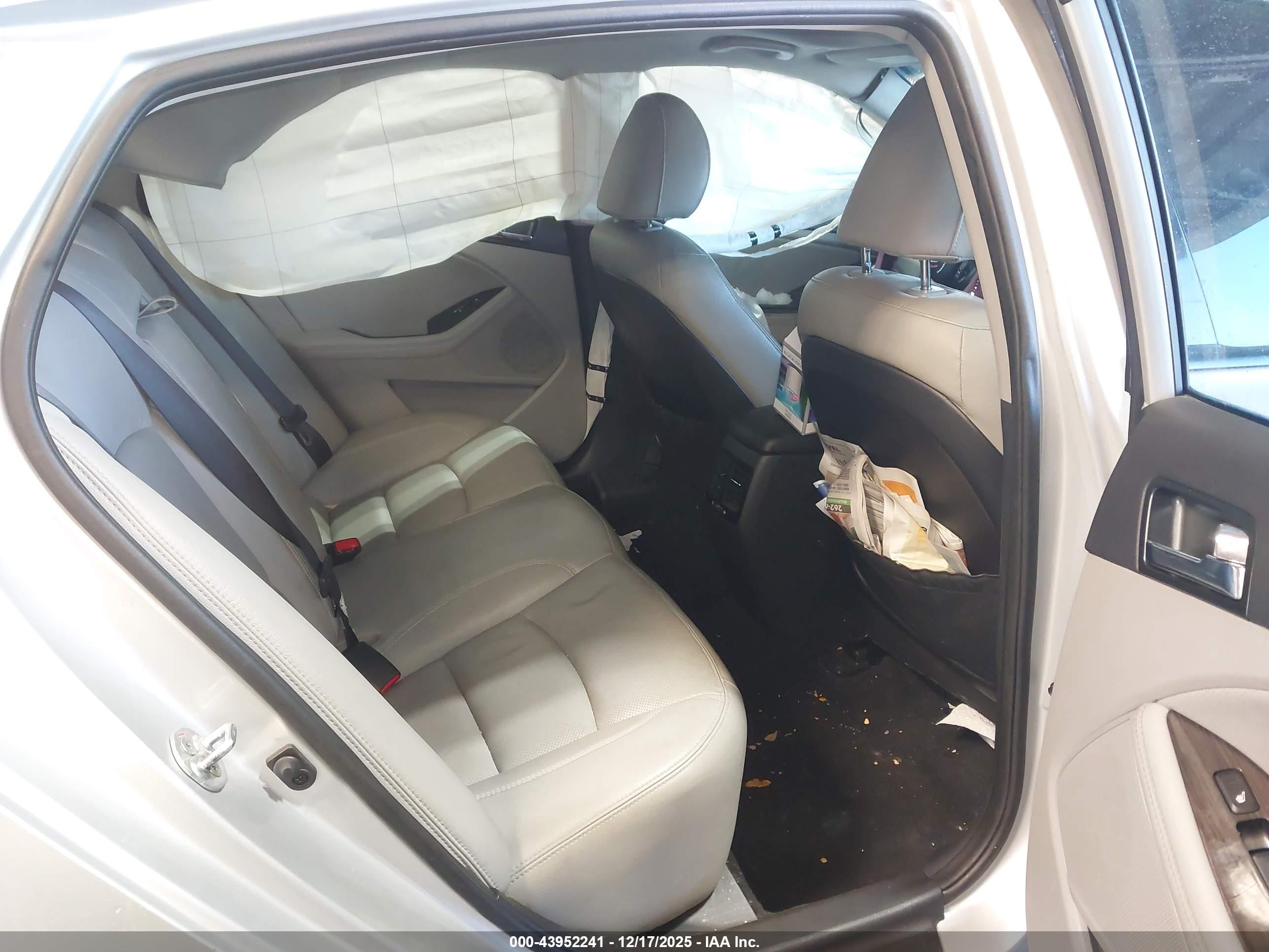 KIA OPTIMA image 8