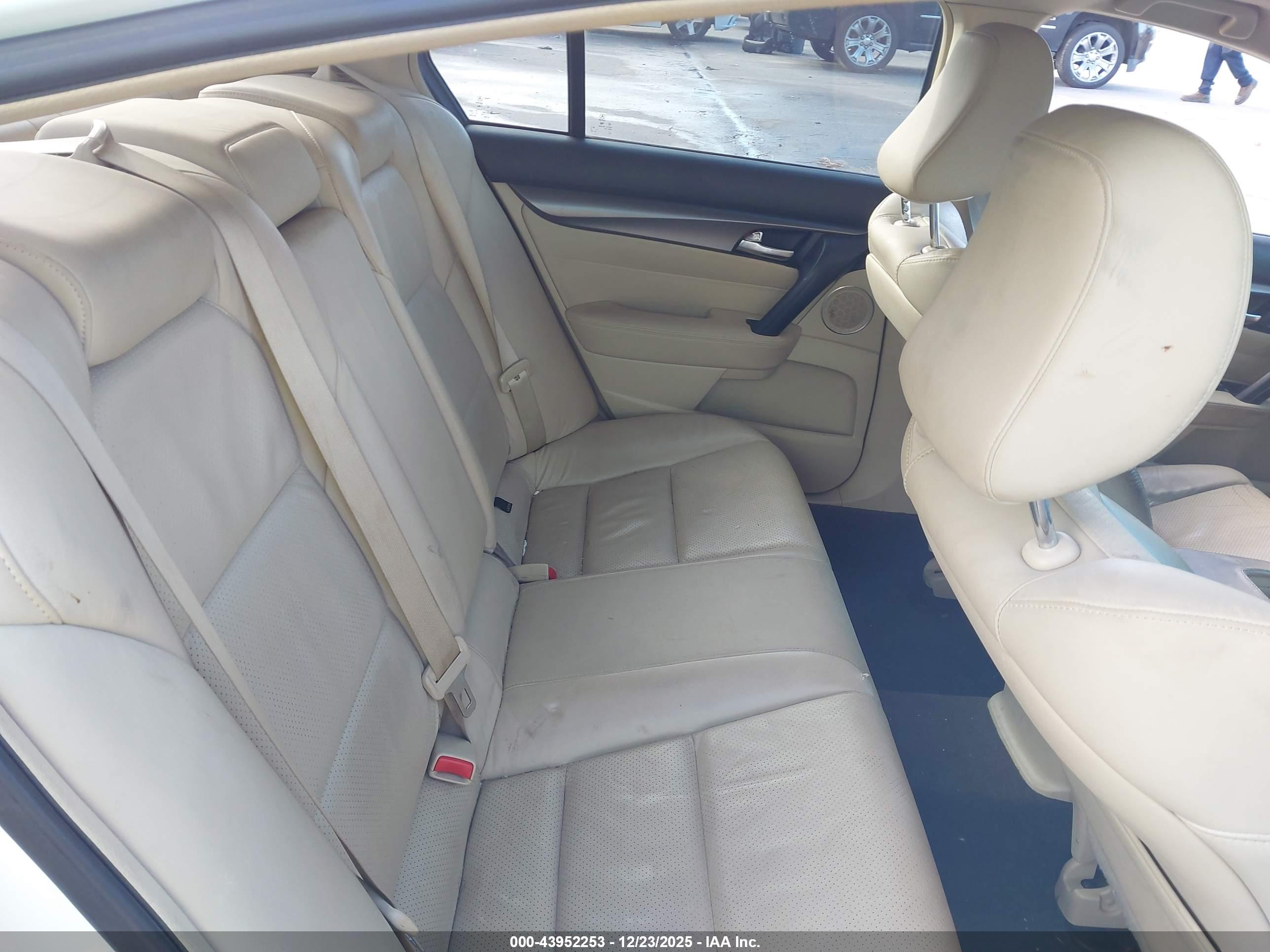 ACURA TL image 8