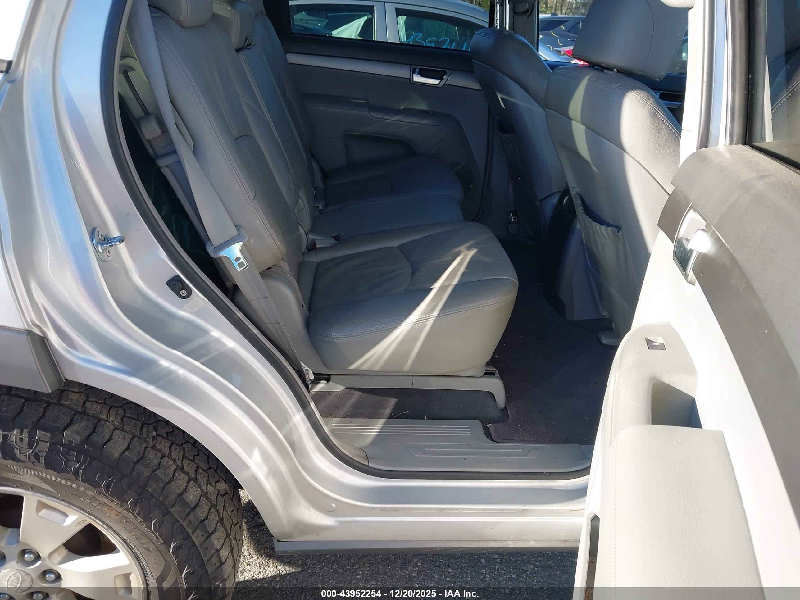 KIA BORREGO image 8