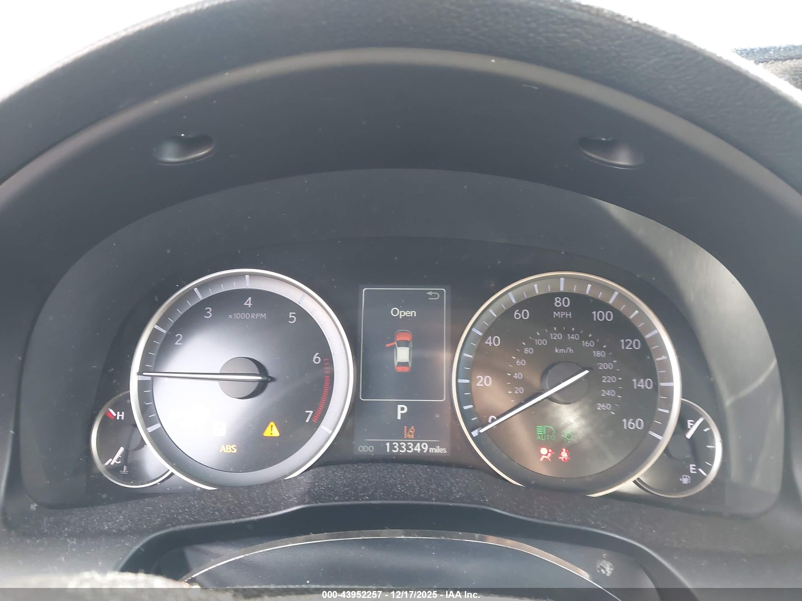 LEXUS ES image 7