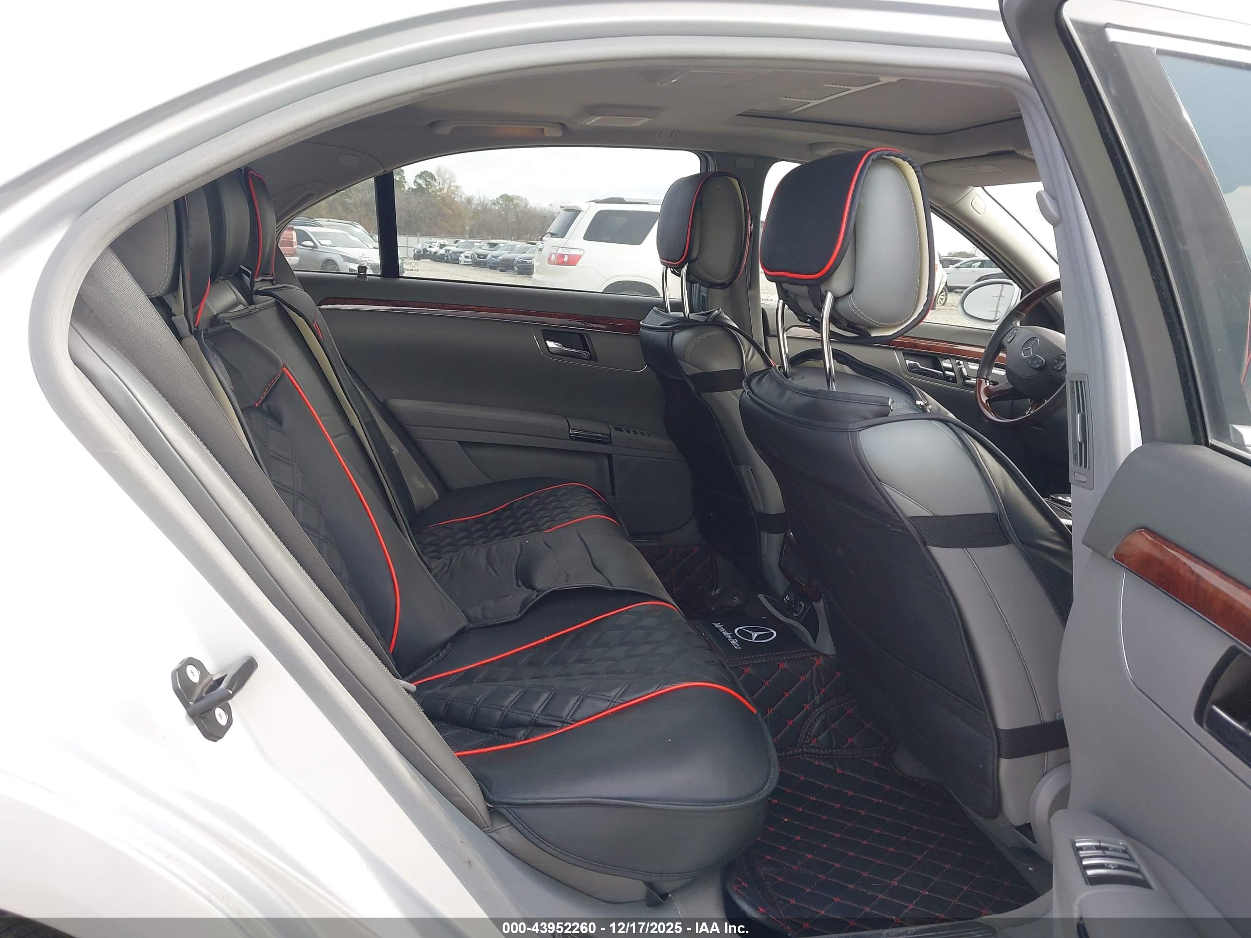 MERCEDES-BENZ S image 8