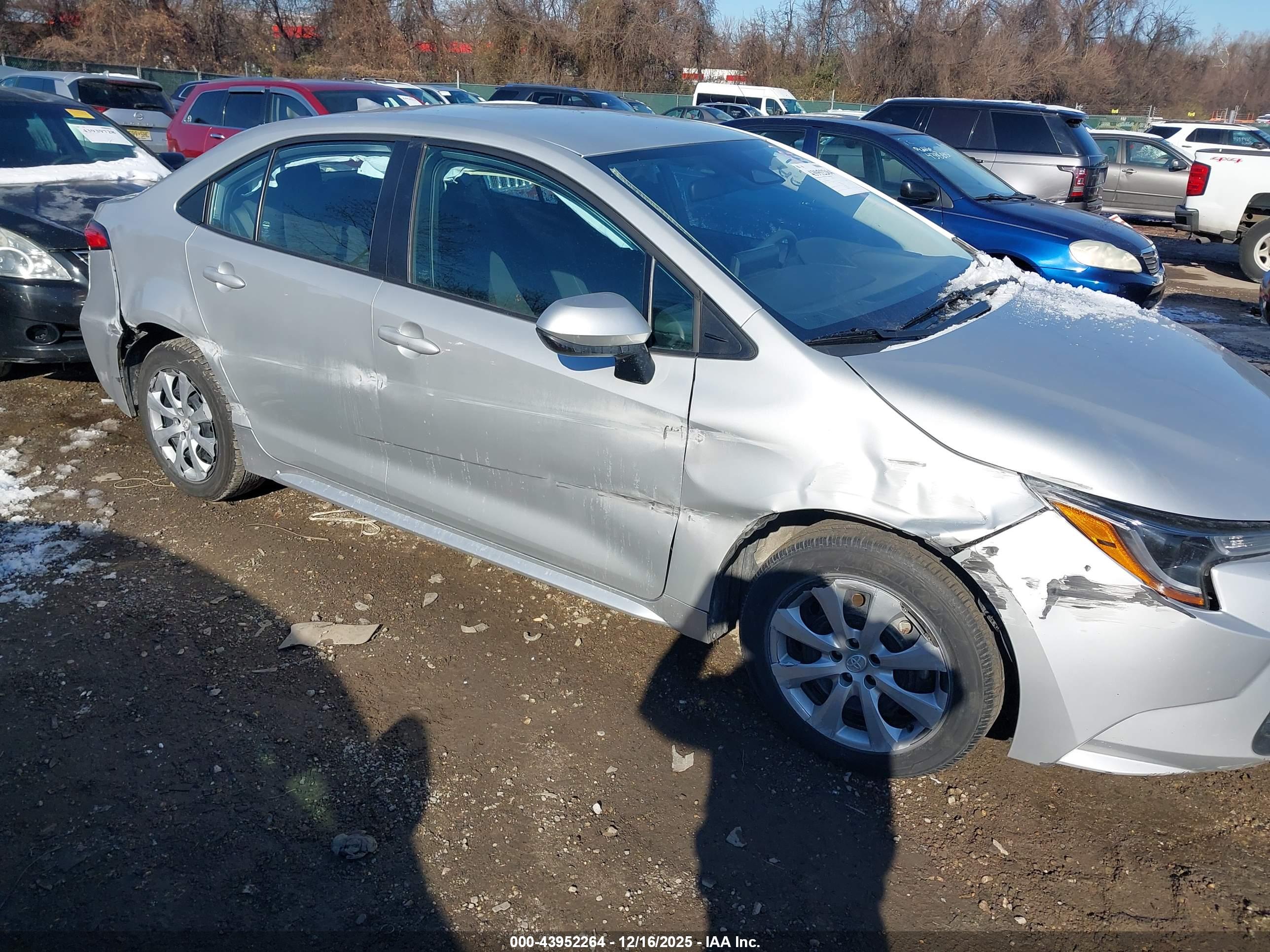 TOYOTA COROLLA image 6