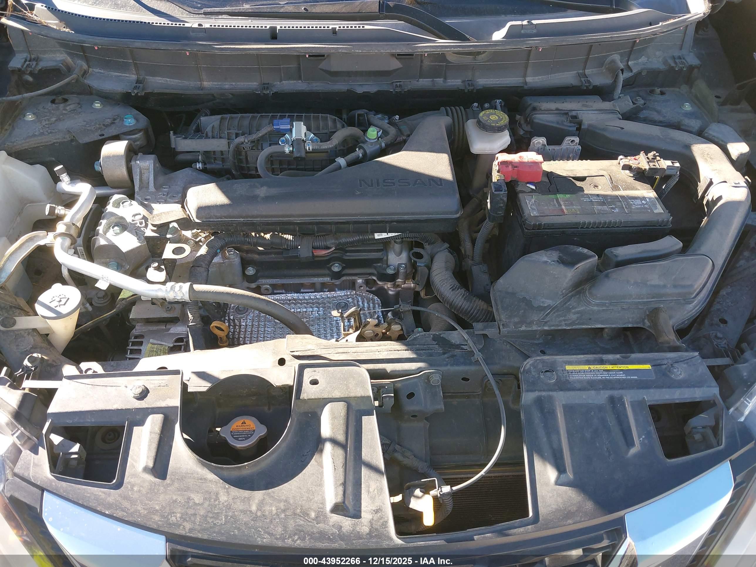NISSAN ROGUE image 10