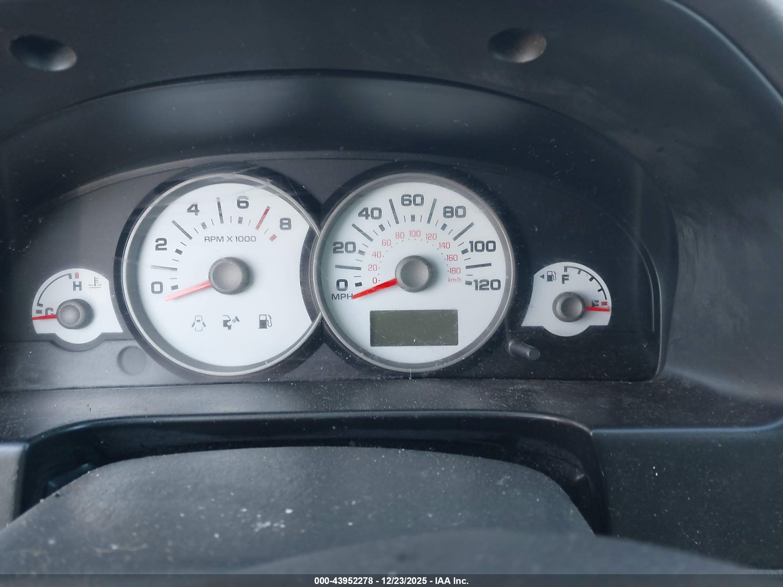 FORD ESCAPE image 7