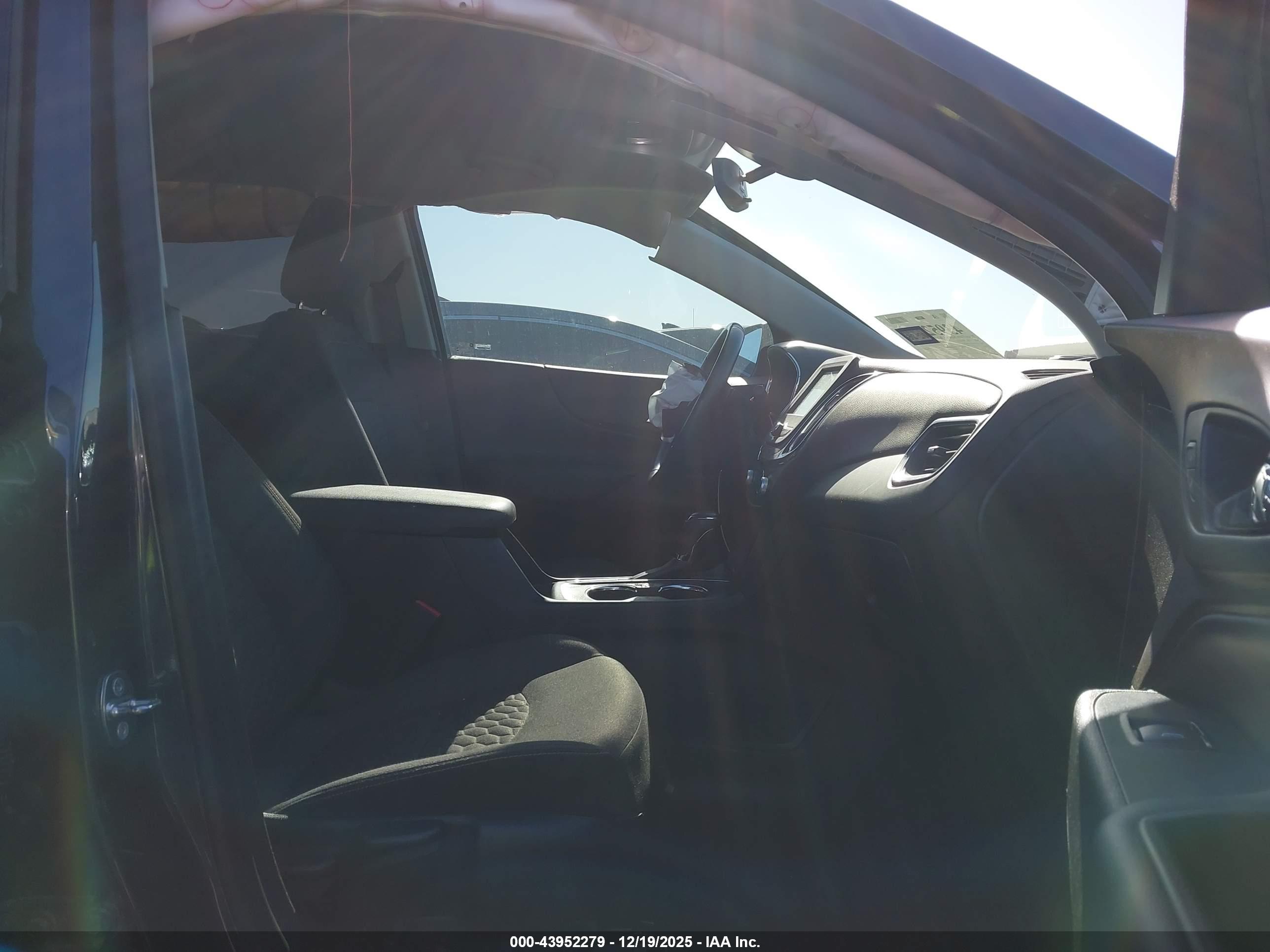 CHEVROLET EQUINOX image 5