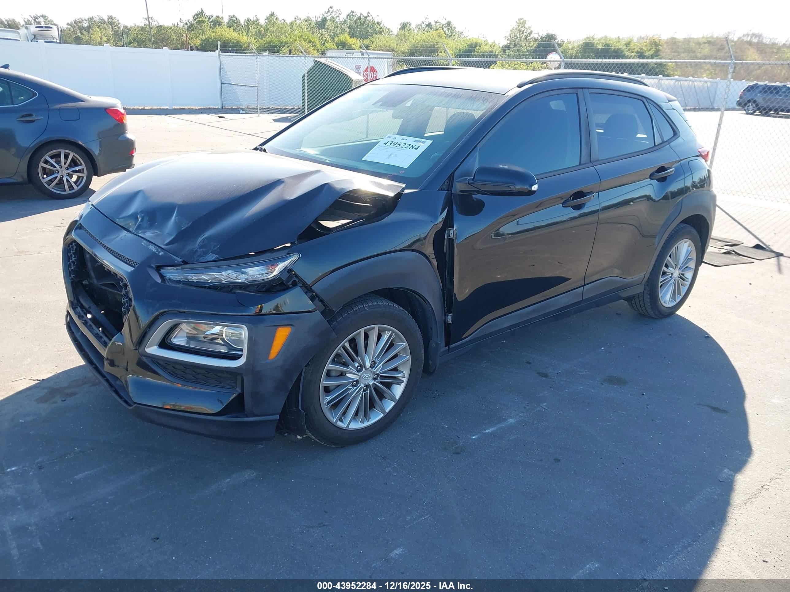 HYUNDAI KONA image 2