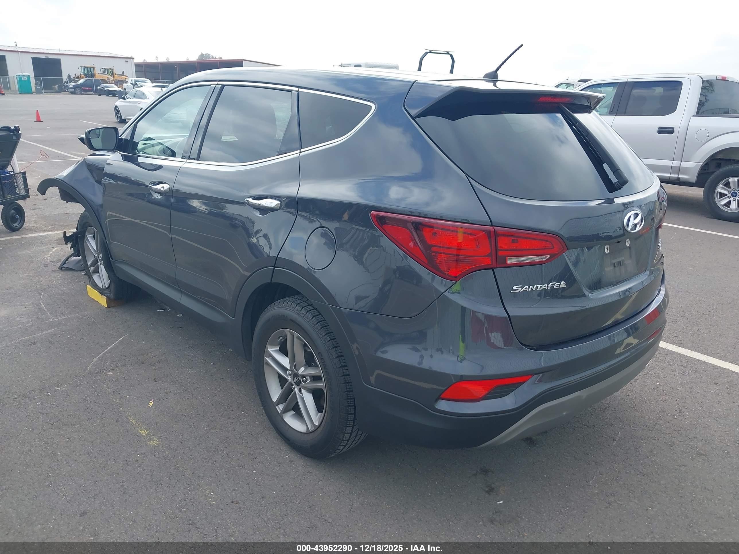HYUNDAI SANTA image 3