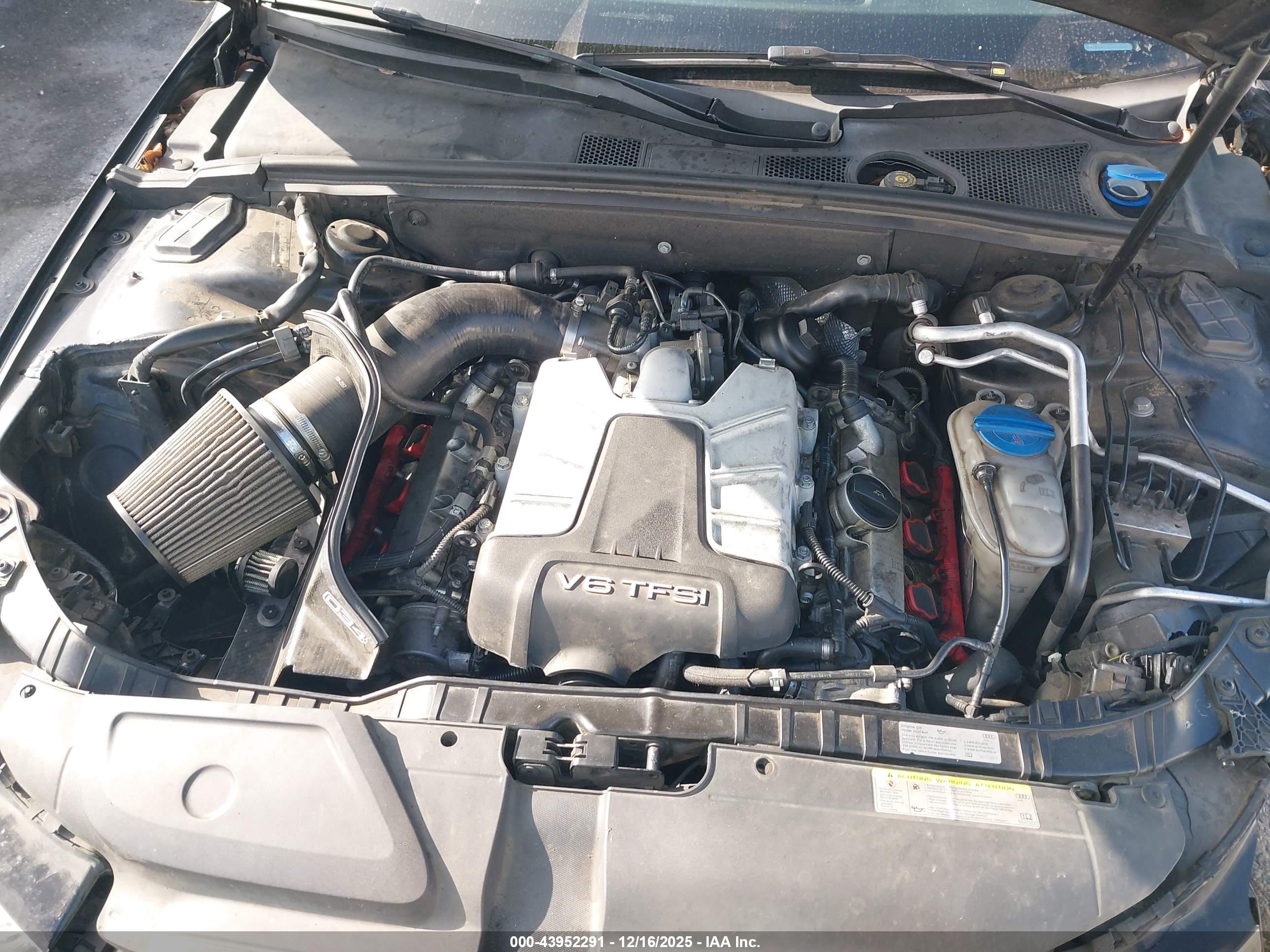 AUDI S4 image 10