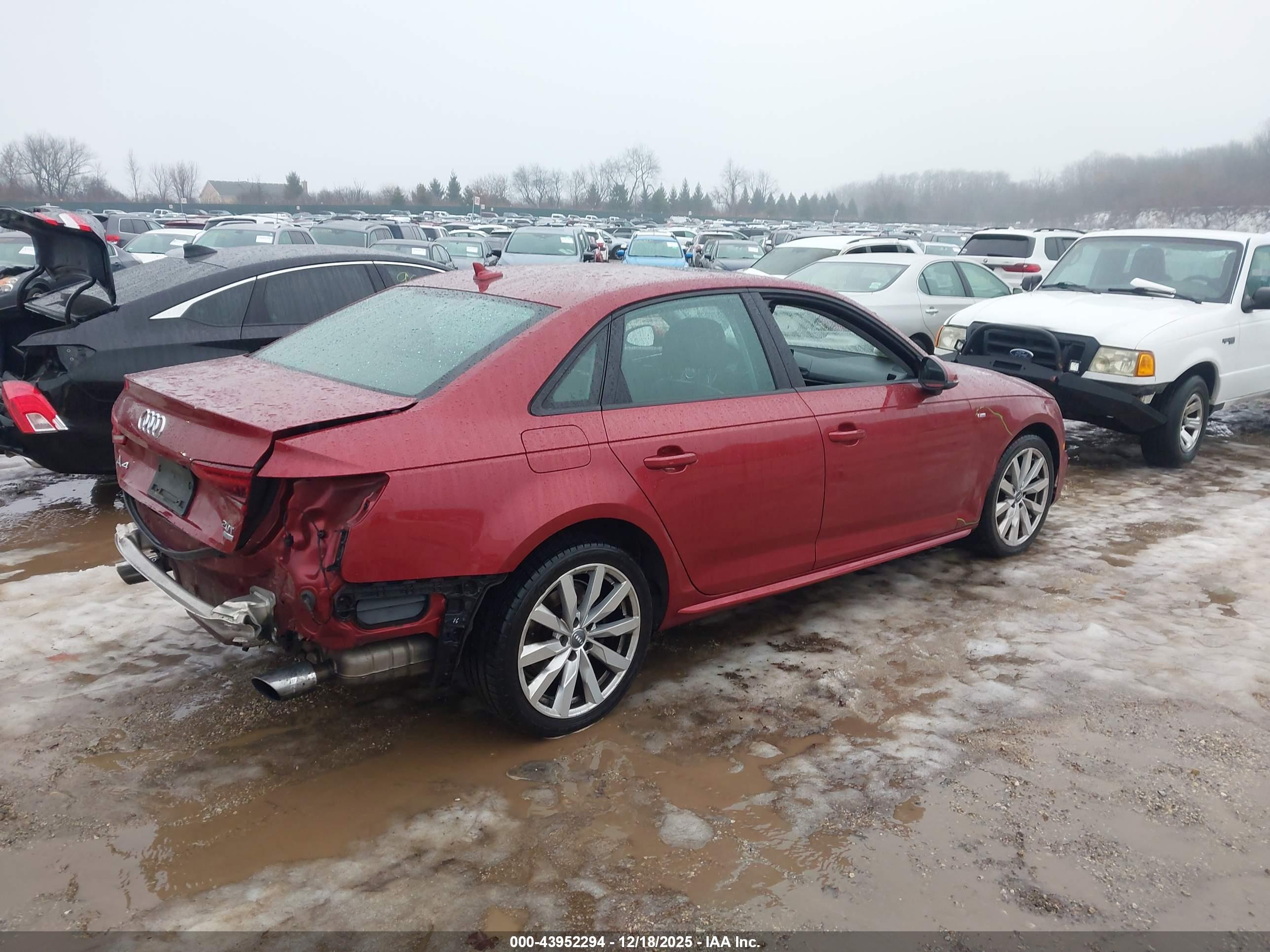 AUDI A4 image 4