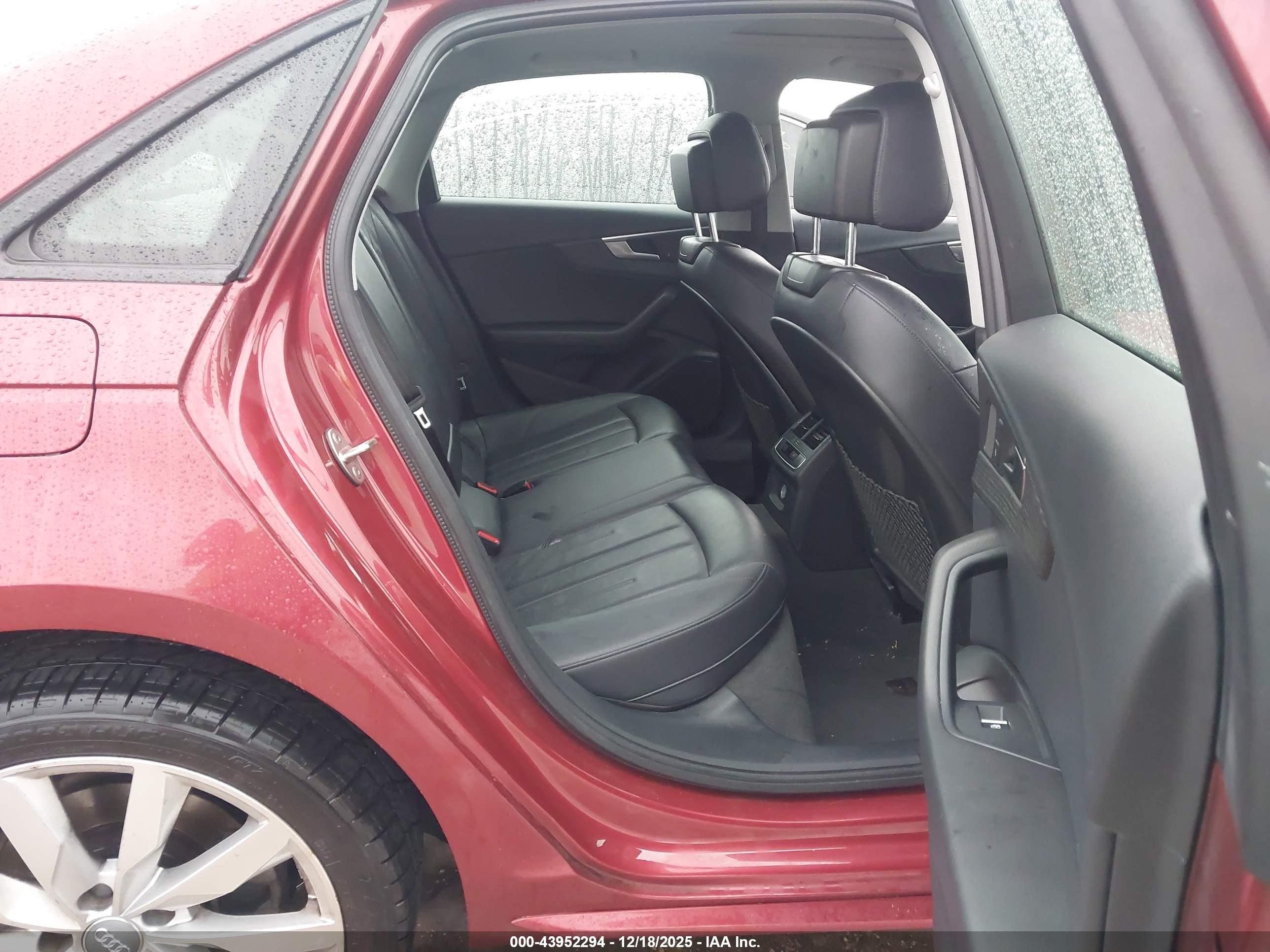 AUDI A4 image 8
