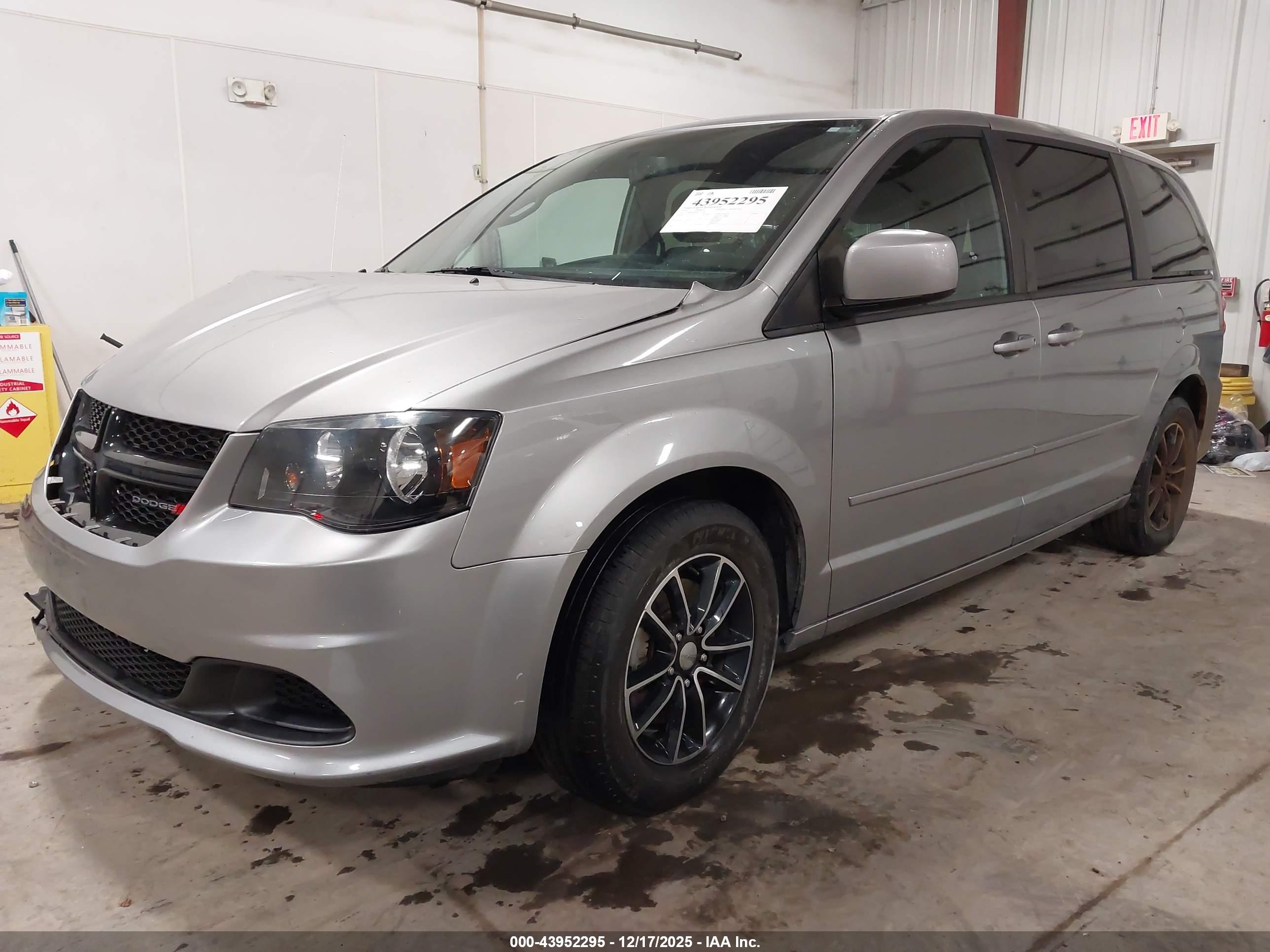 DODGE GRAND image 2