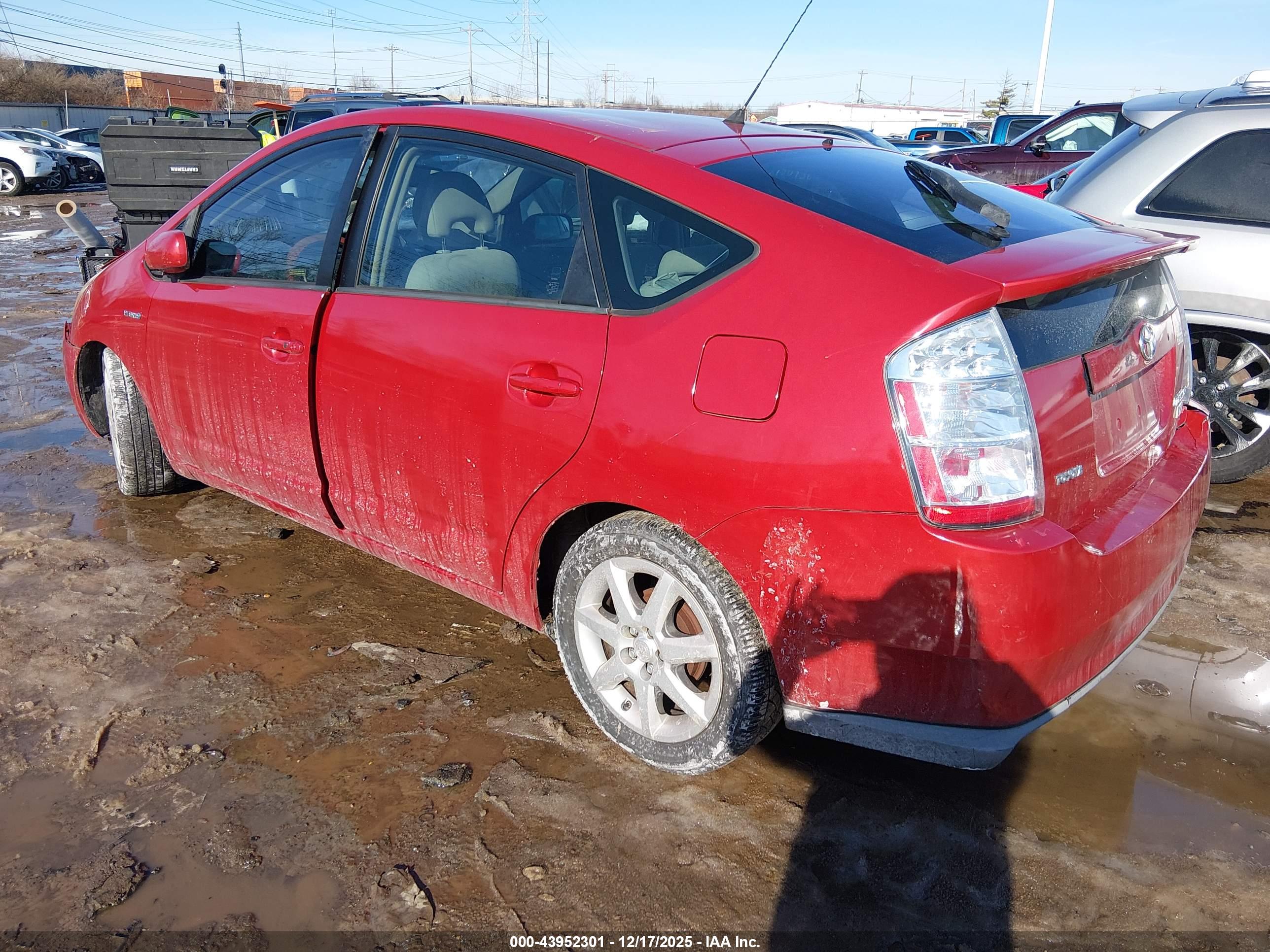 TOYOTA PRIUS image 3