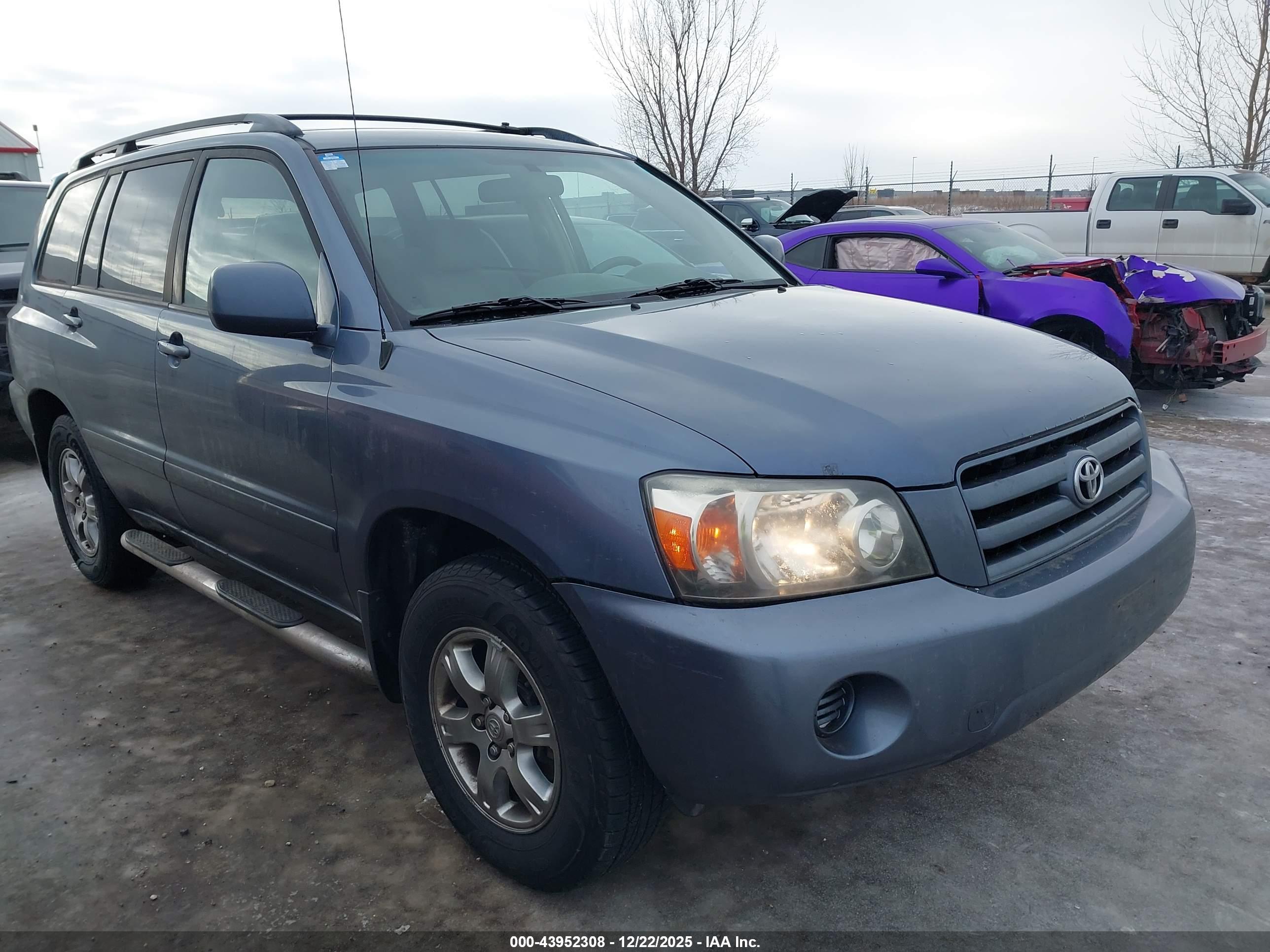 TOYOTA HIGHLANDER image 6