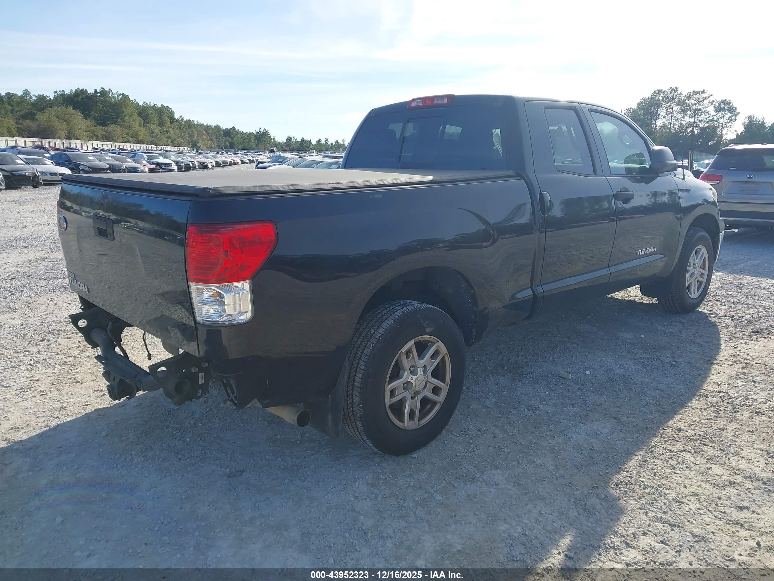 TOYOTA TUNDRA image 4