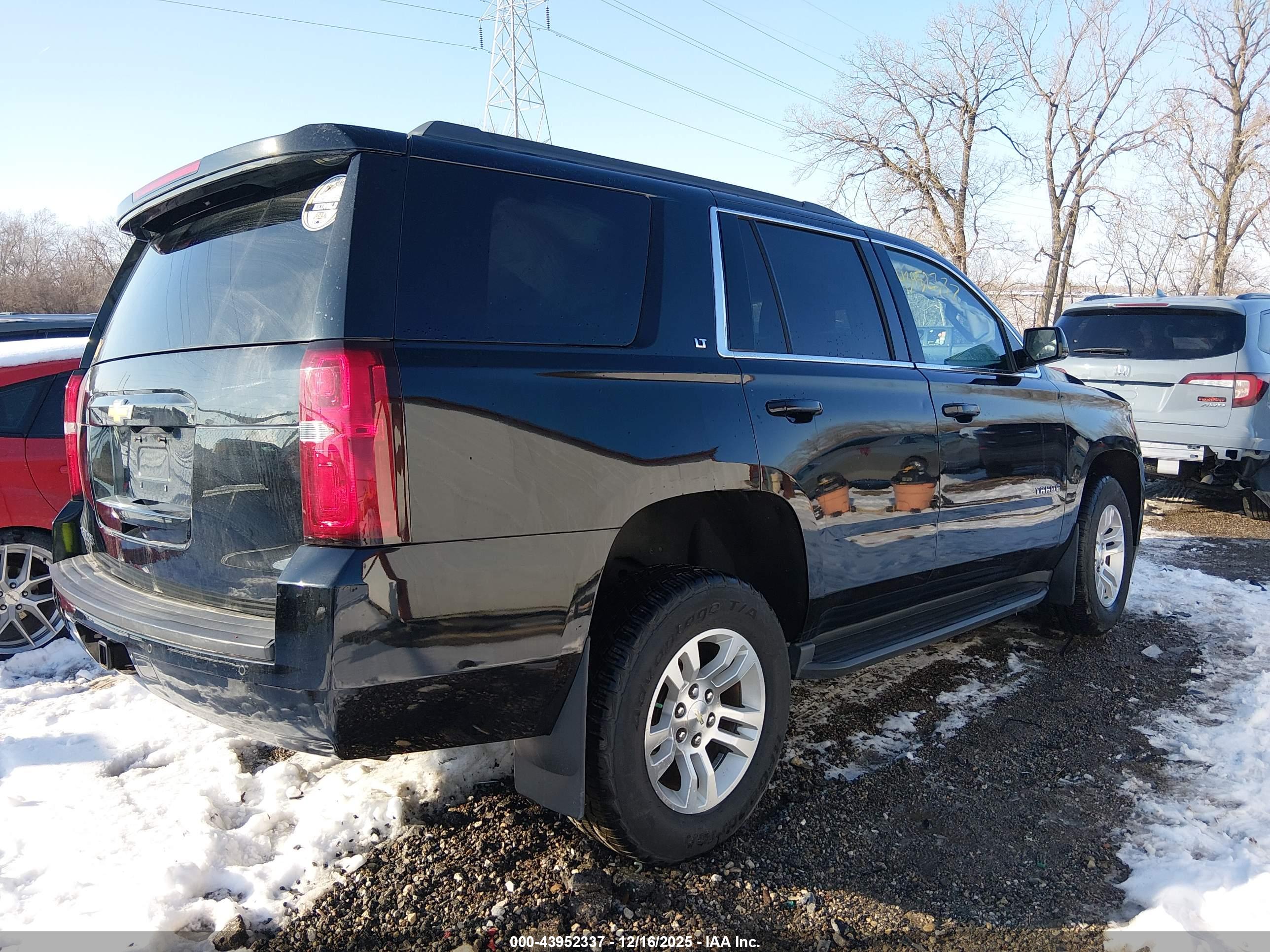 CHEVROLET TAHOE image 4