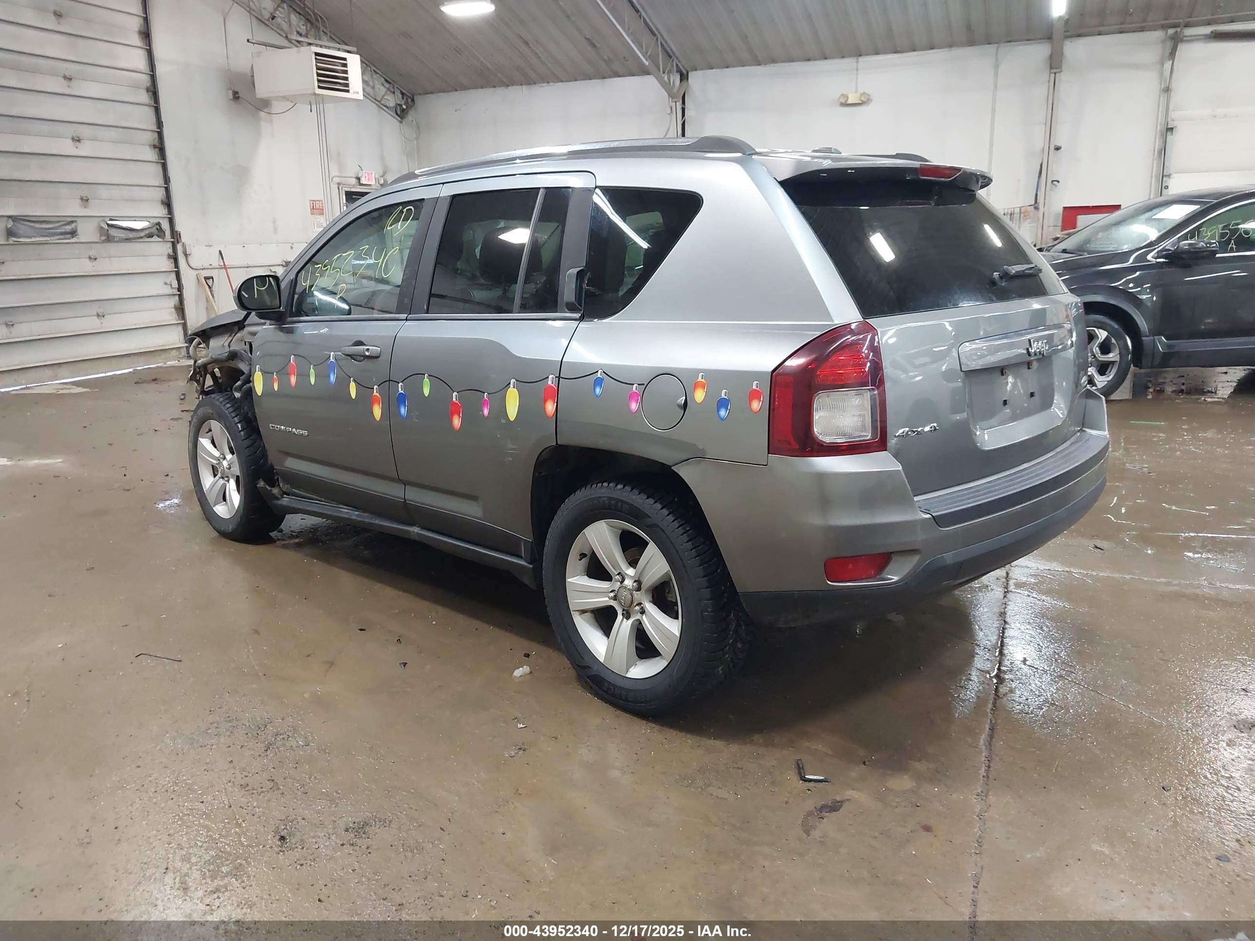 JEEP COMPASS image 3