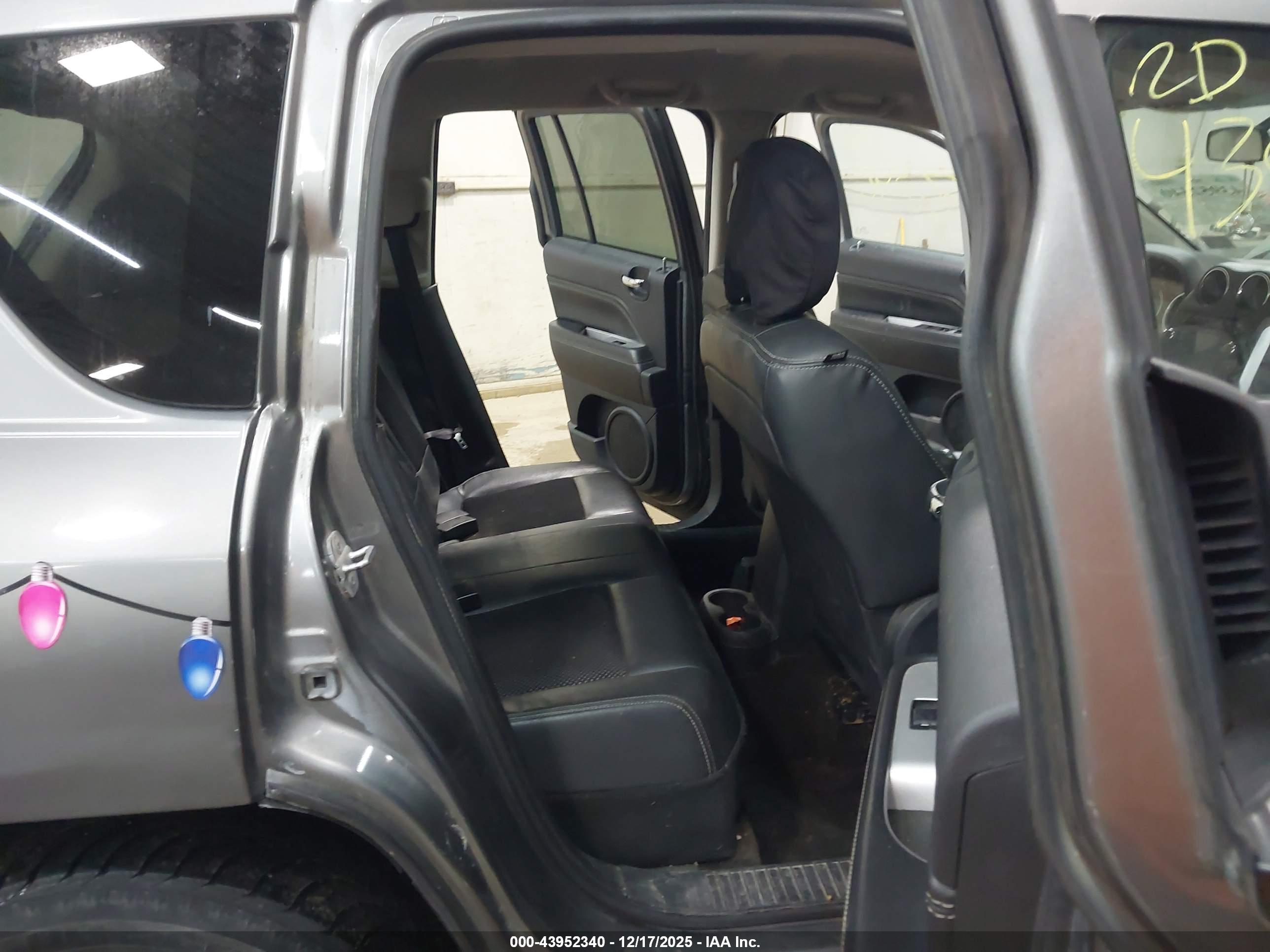 JEEP COMPASS image 8