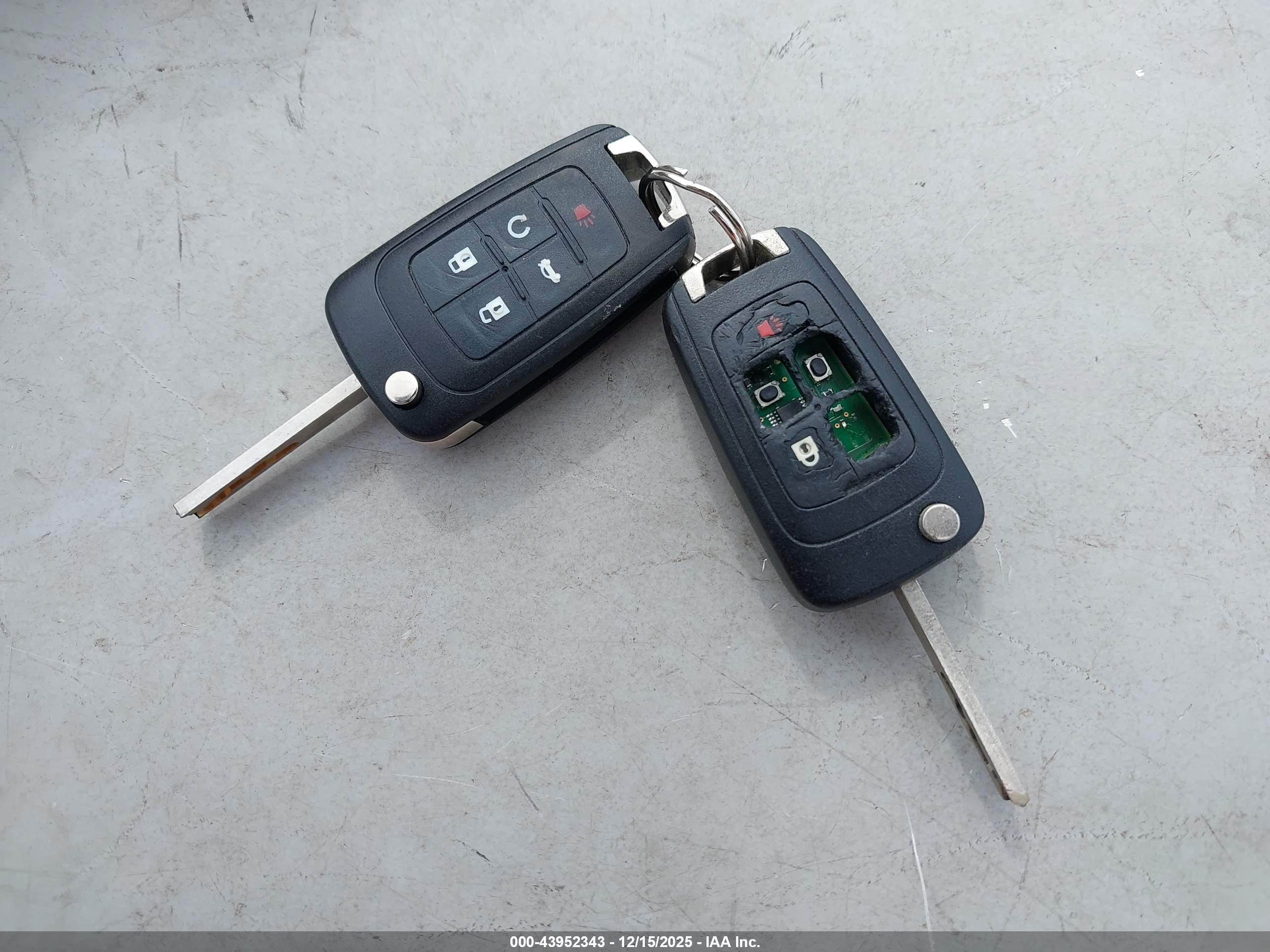 CHEVROLET EQUINOX image 11
