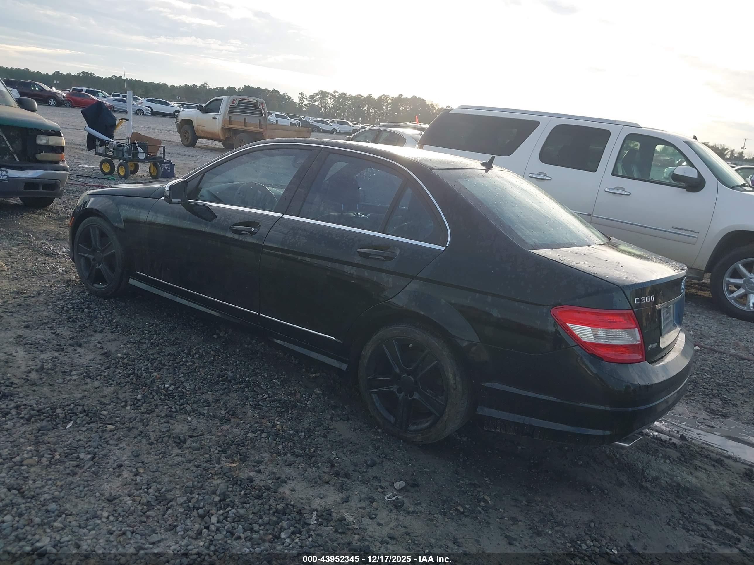 MERCEDES-BENZ C image 3