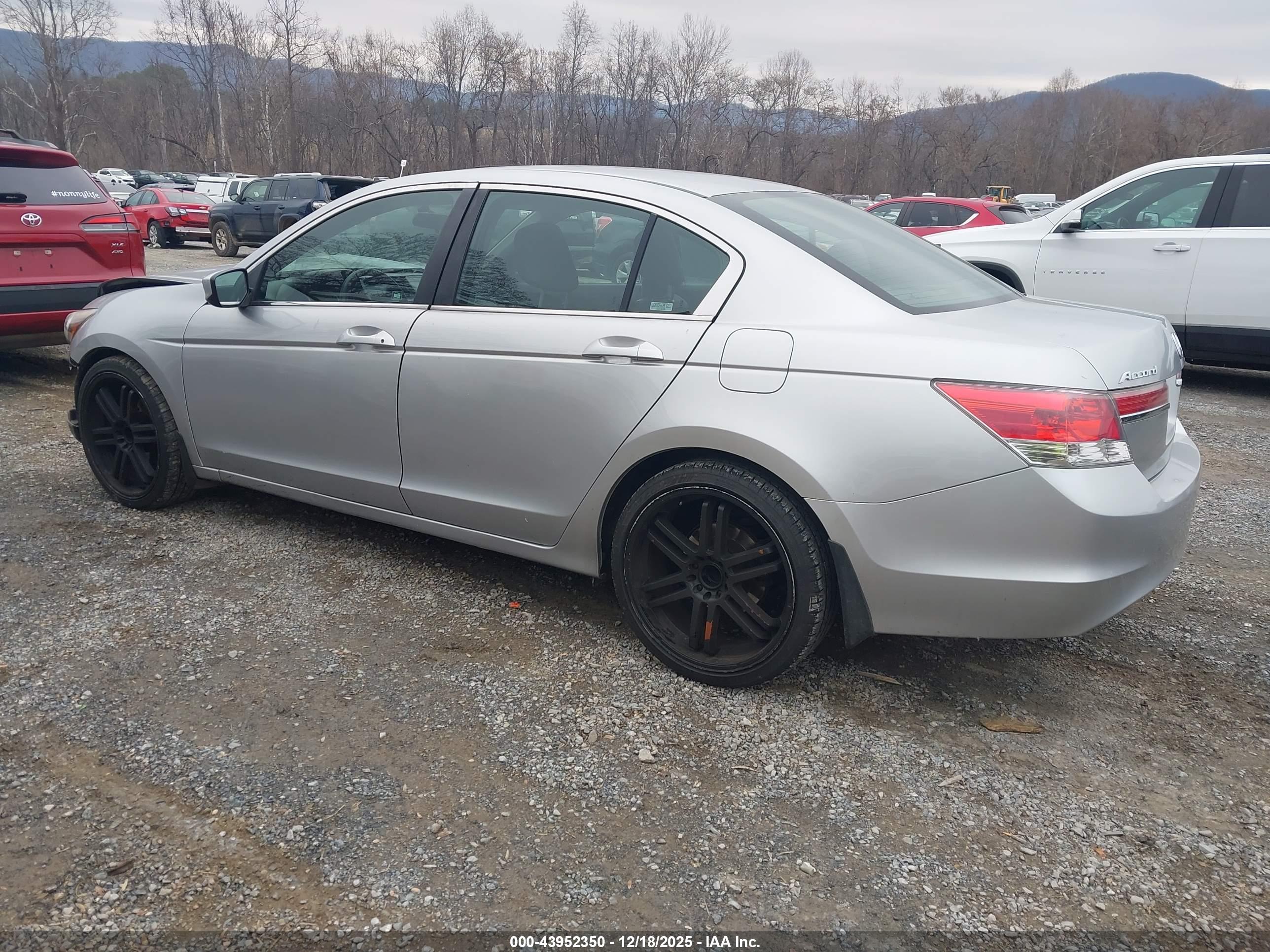HONDA ACCORD image 3