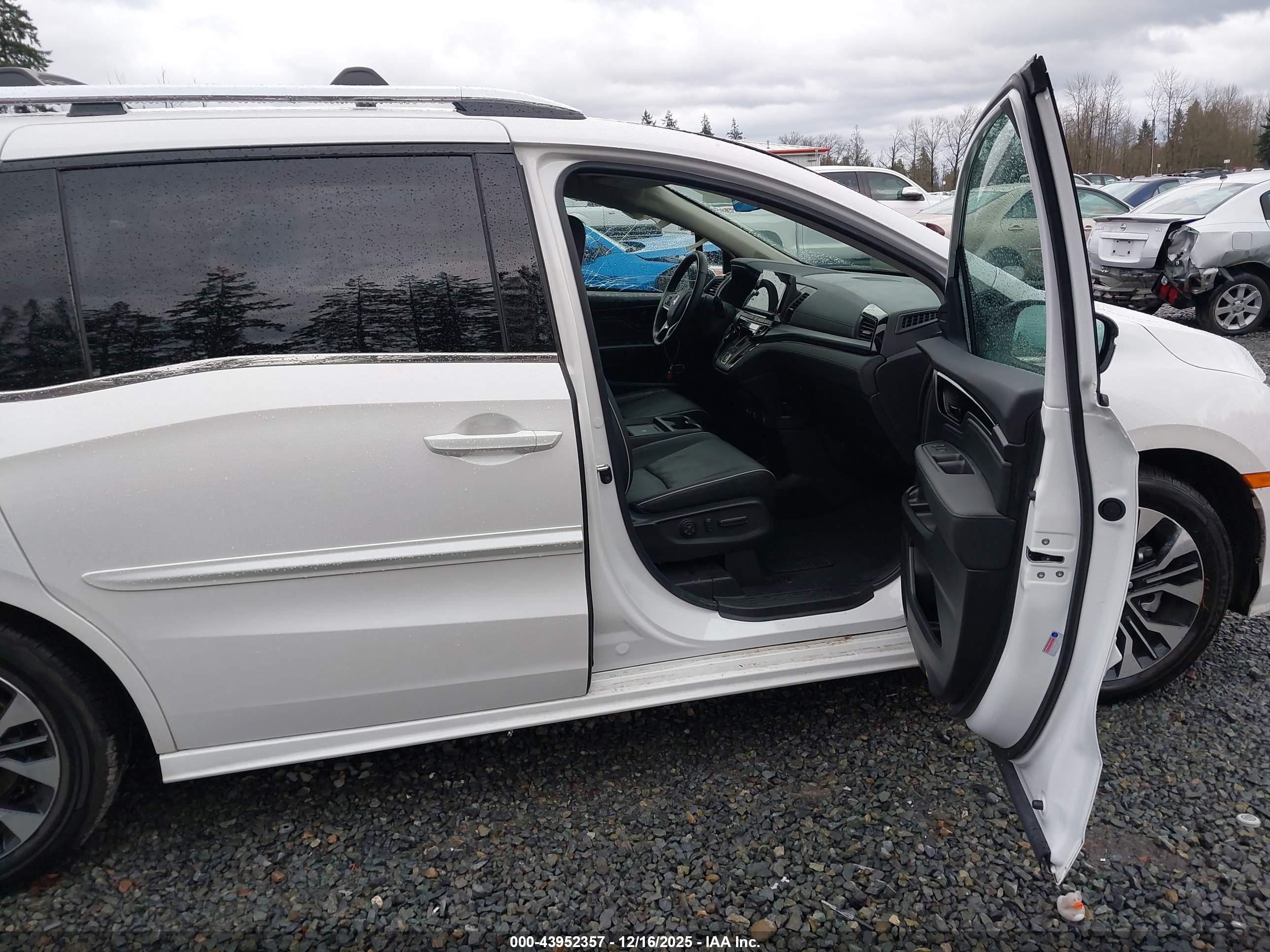 HONDA ODYSSEY image 5