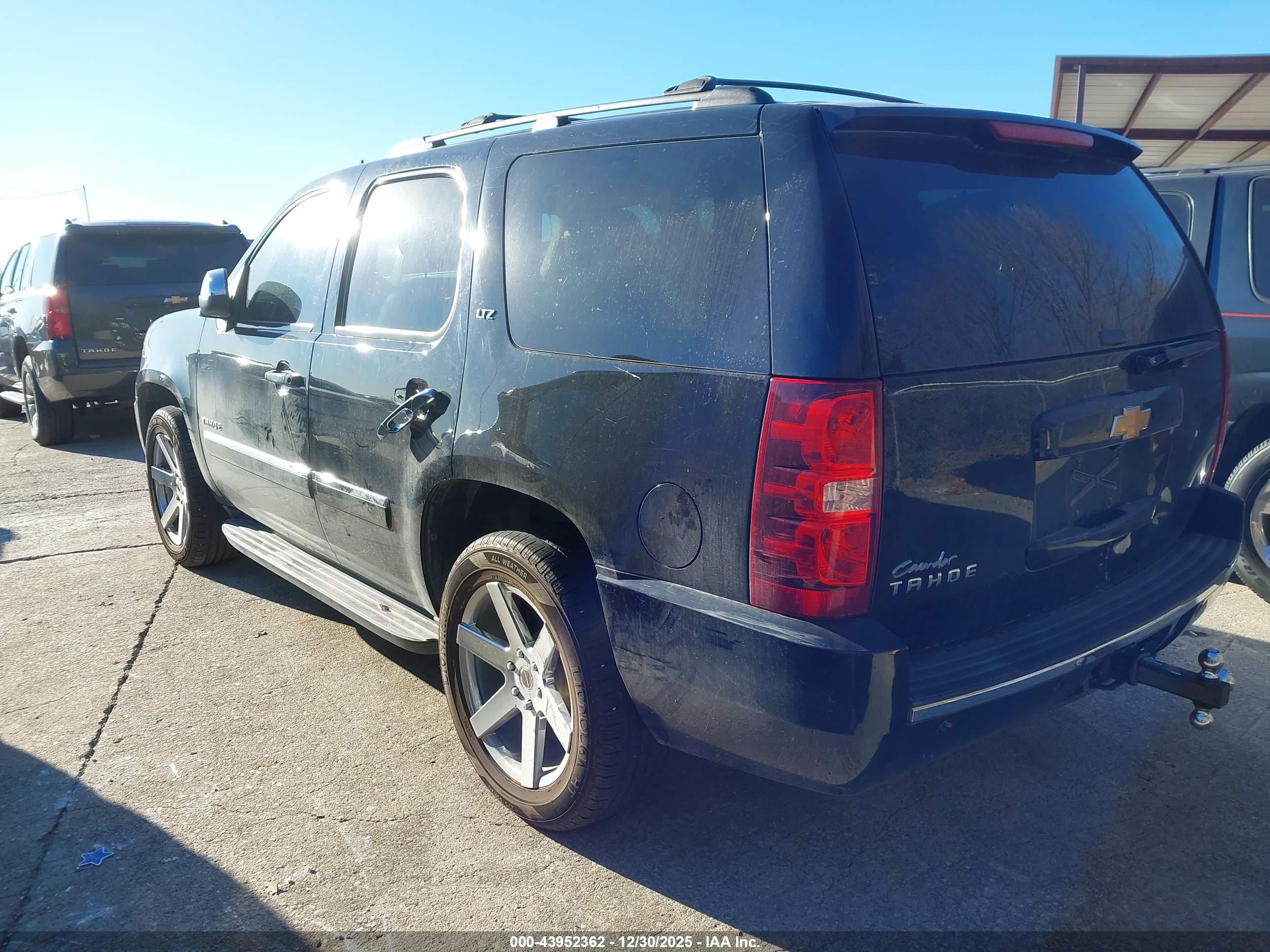 CHEVROLET TAHOE image 3