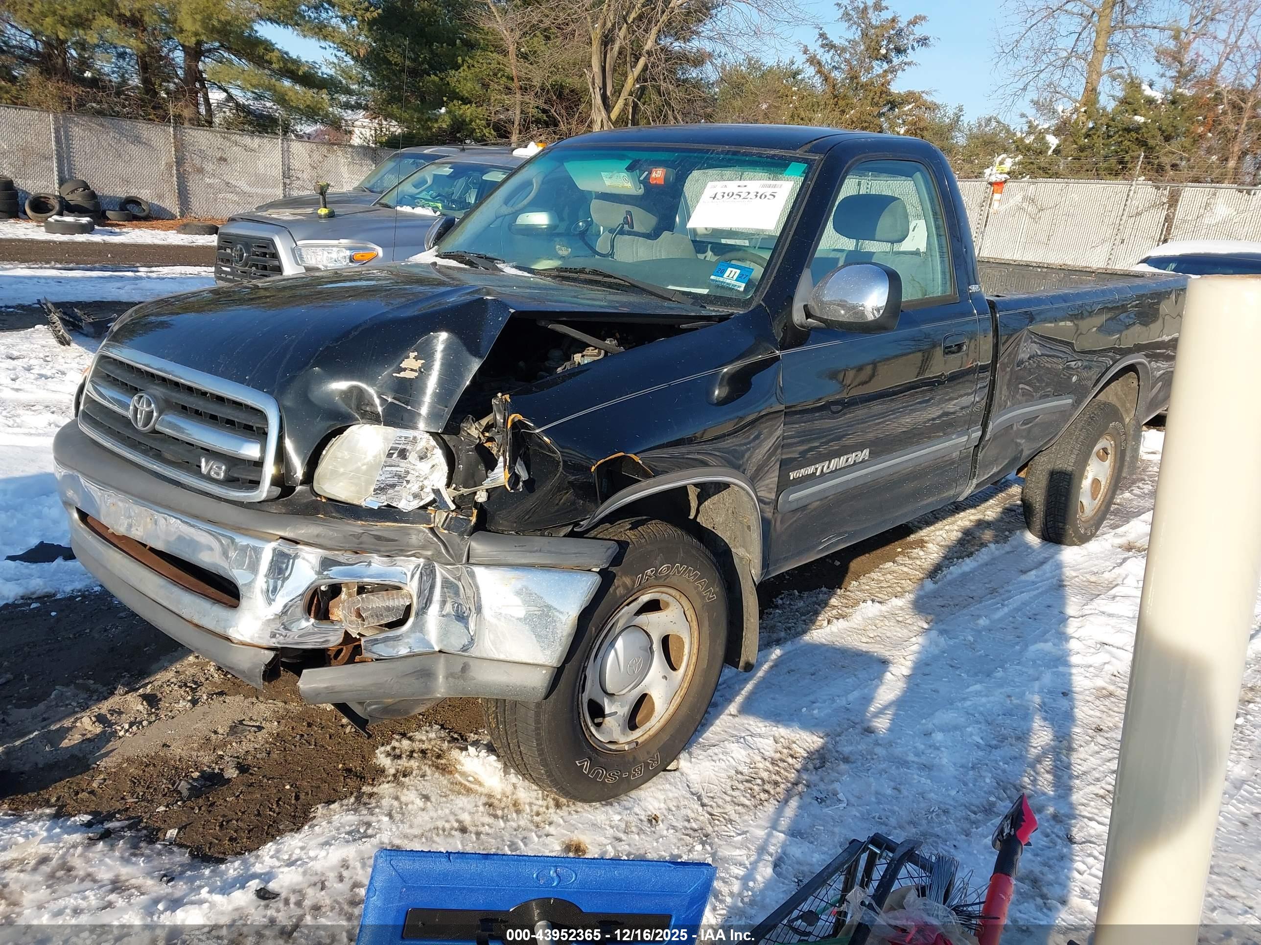 TOYOTA TUNDRA image 2