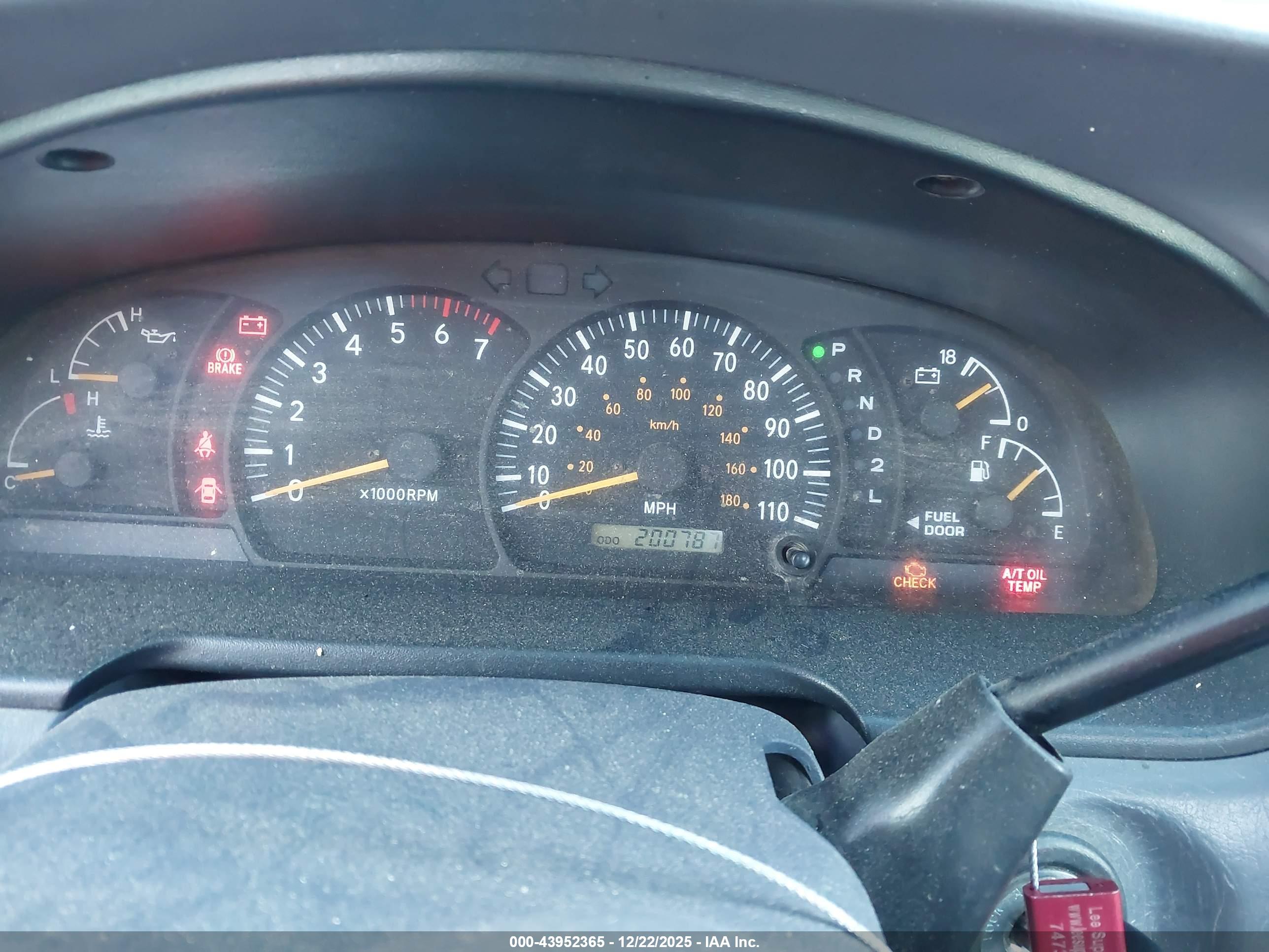TOYOTA TUNDRA image 7