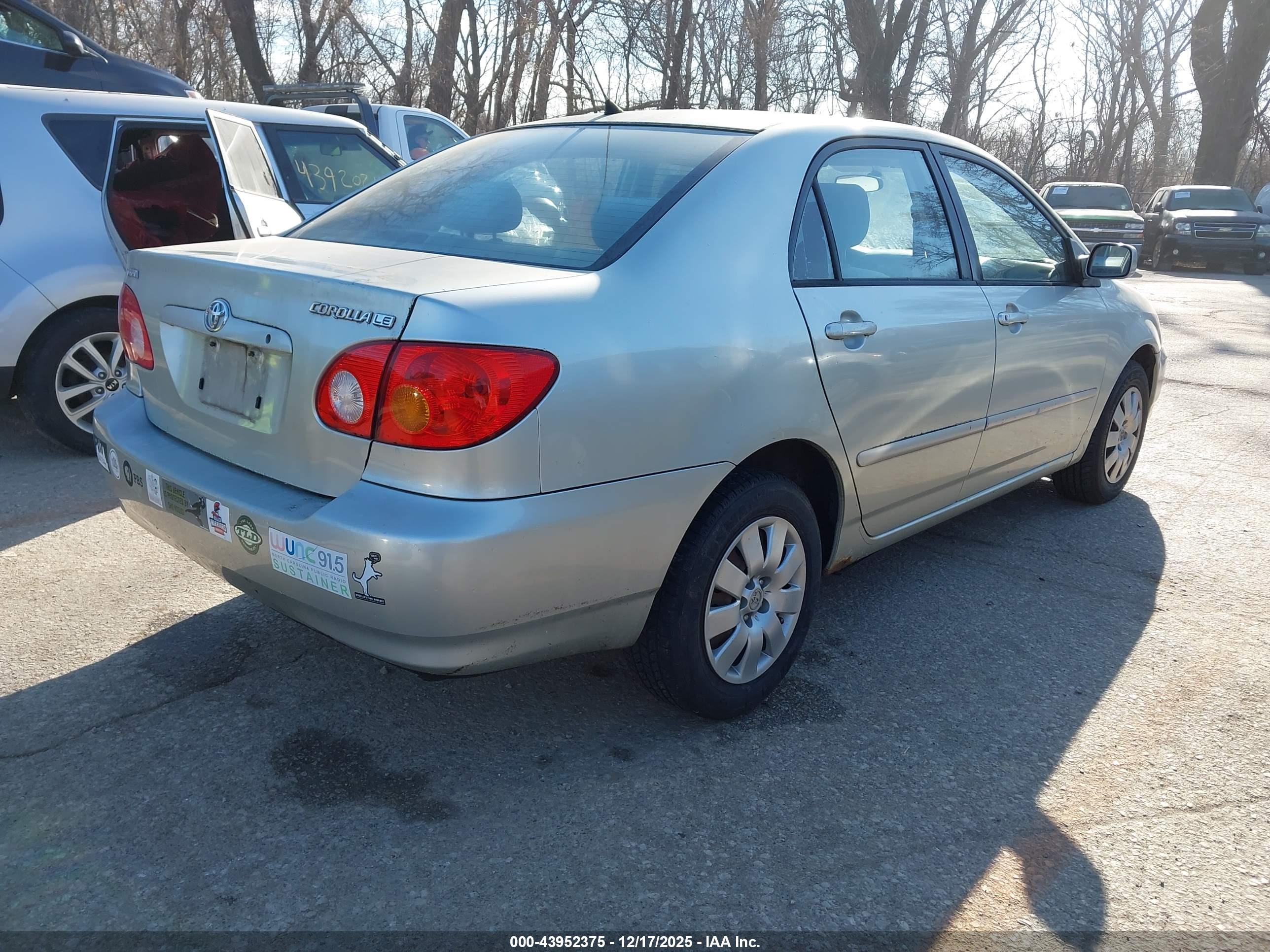 TOYOTA COROLLA image 4