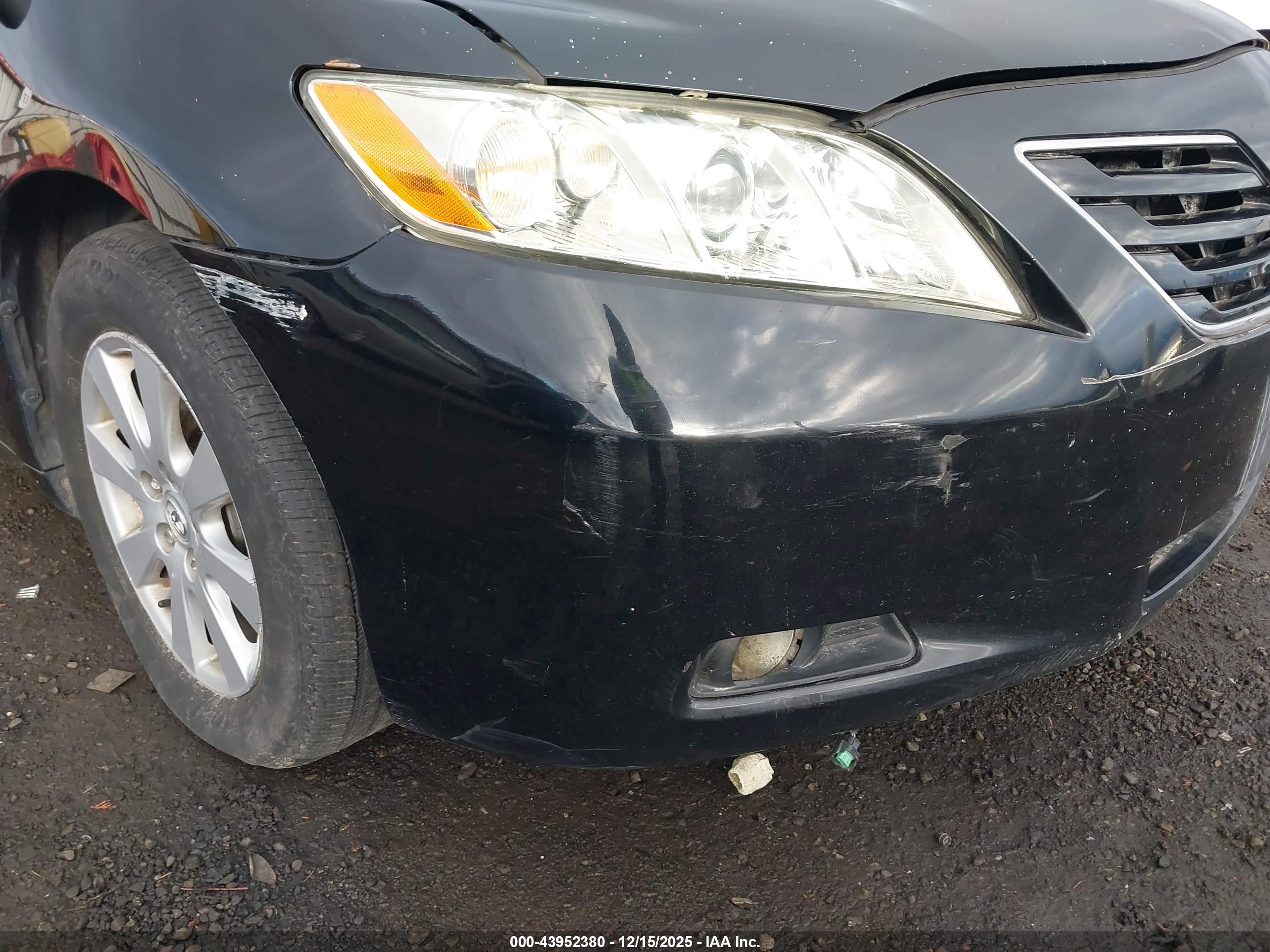 TOYOTA CAMRY image 6