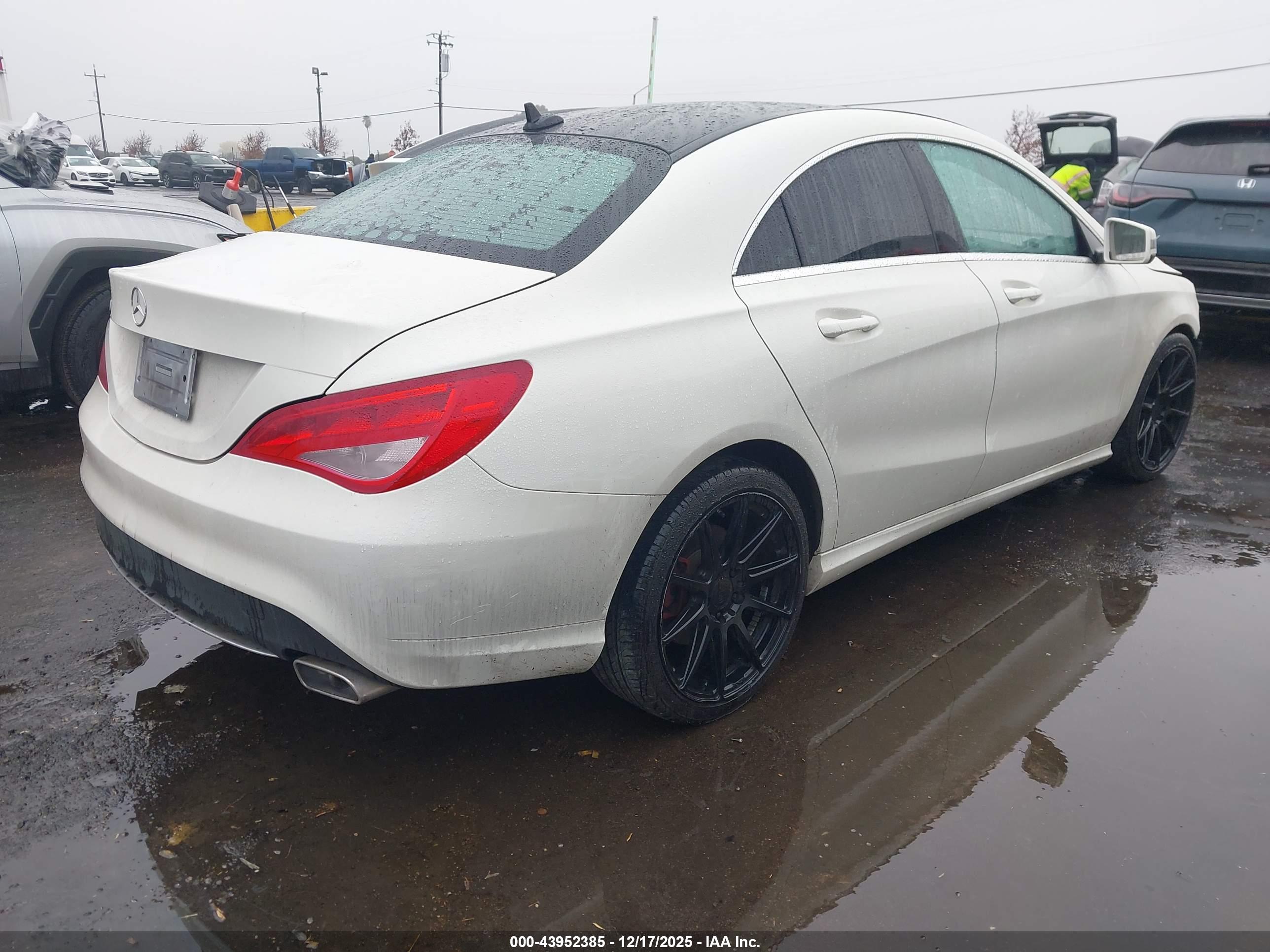 MERCEDES-BENZ CLA image 4