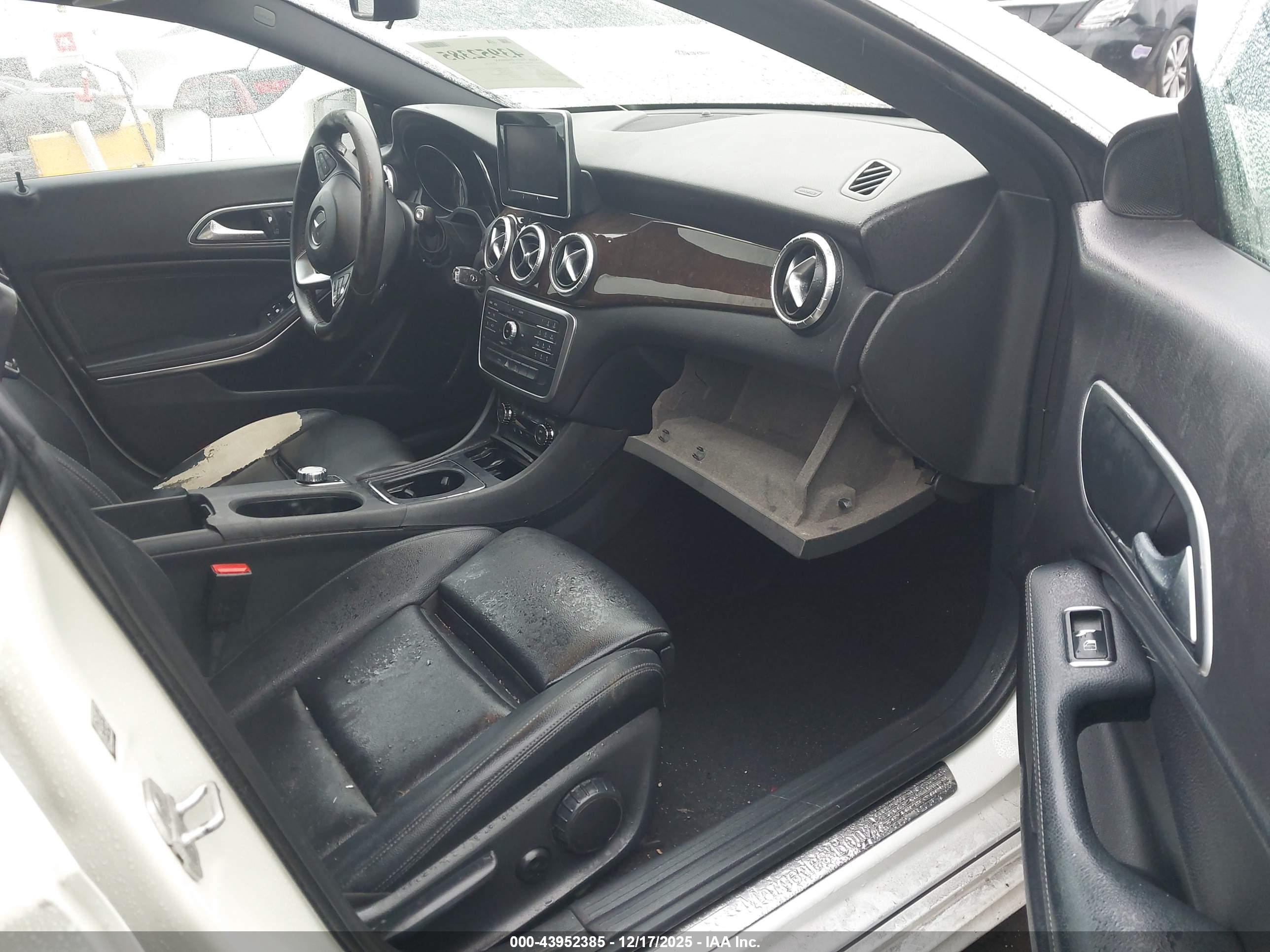 MERCEDES-BENZ CLA image 5