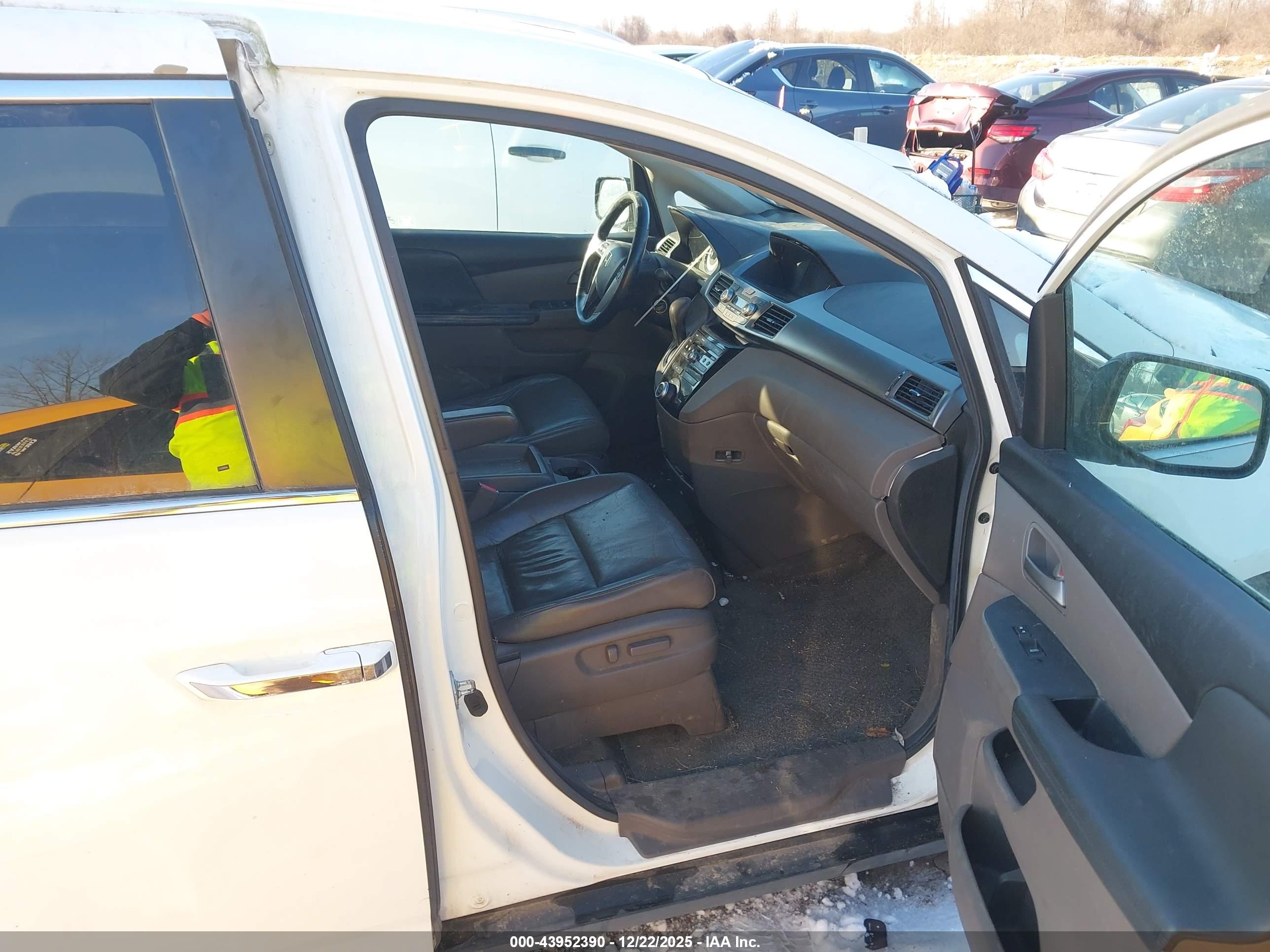 HONDA ODYSSEY image 5