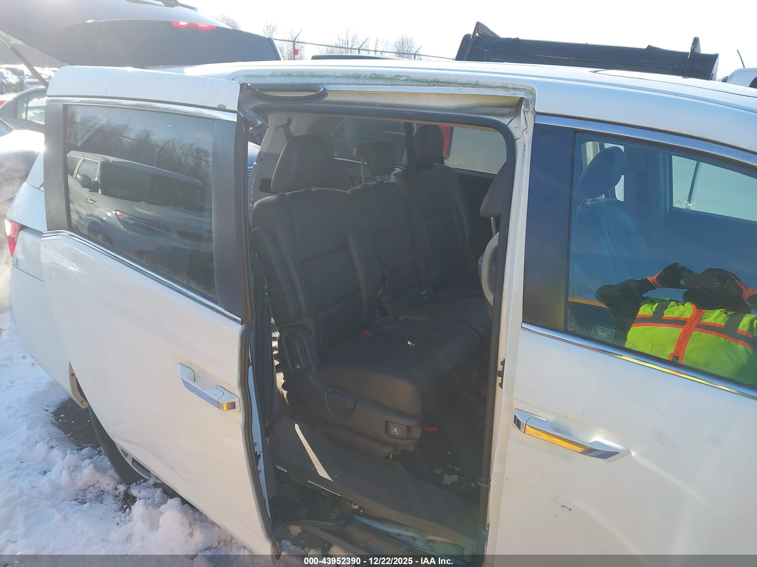HONDA ODYSSEY image 8