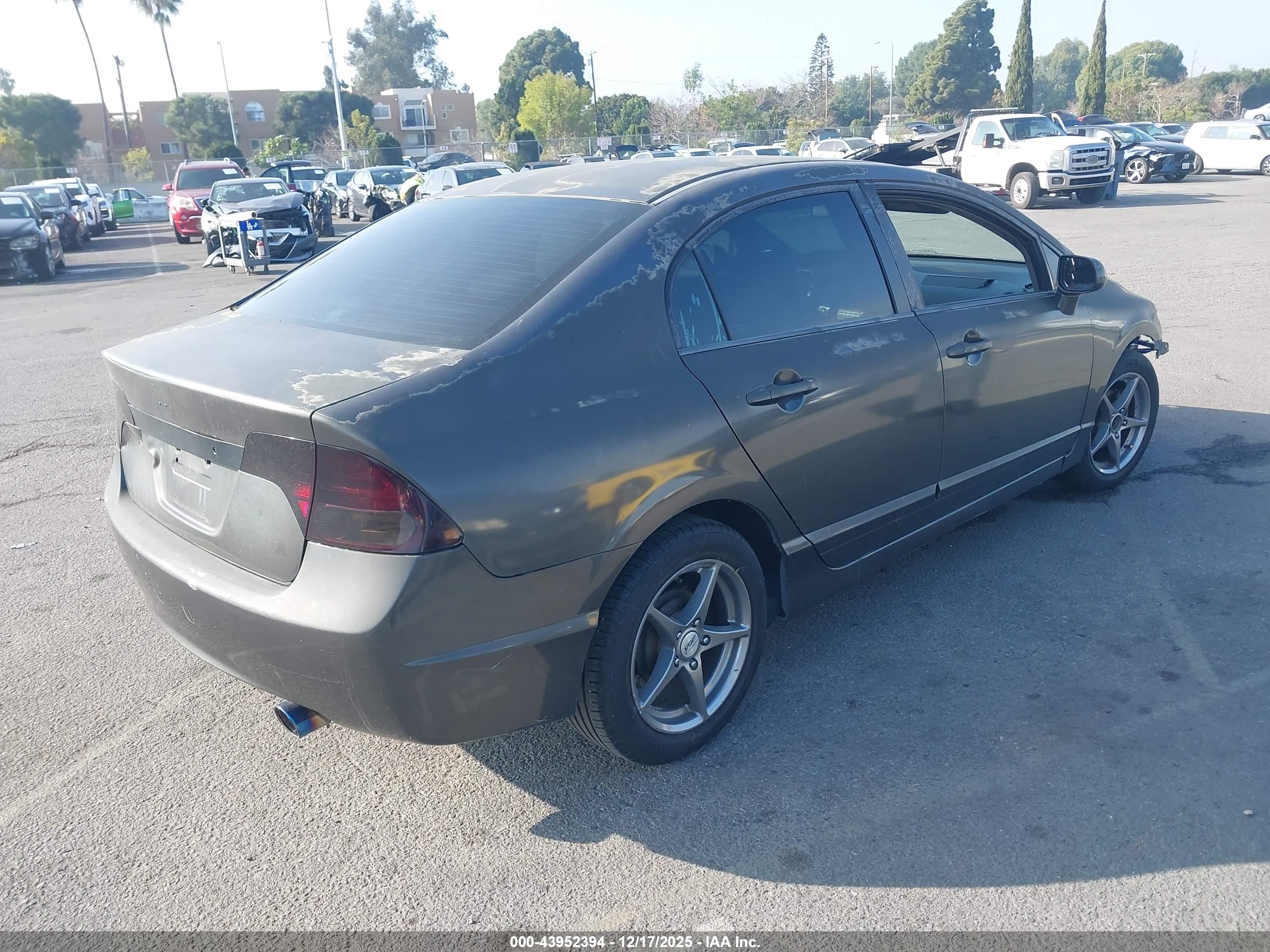 HONDA CIVIC image 4