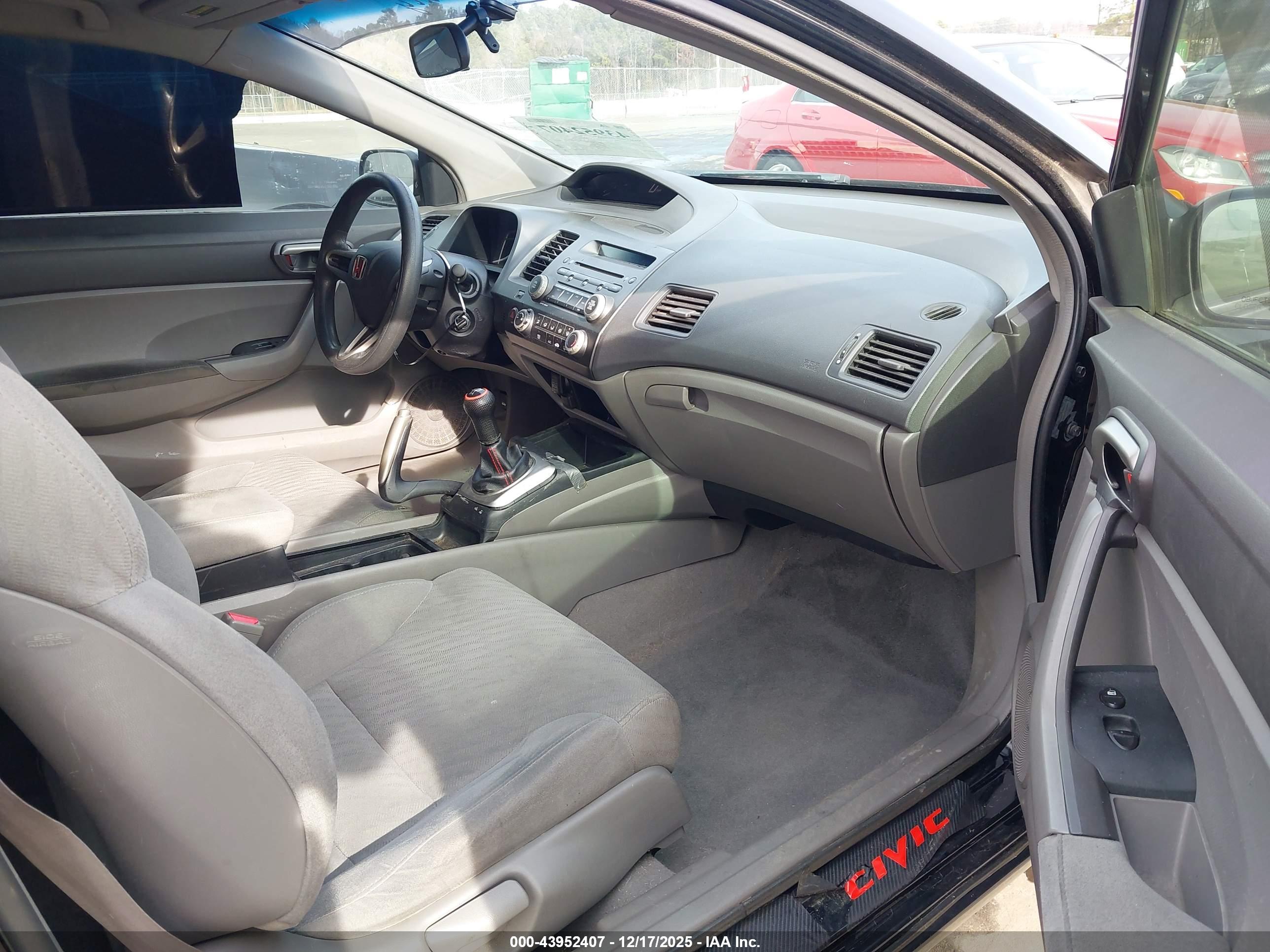 HONDA CIVIC image 5