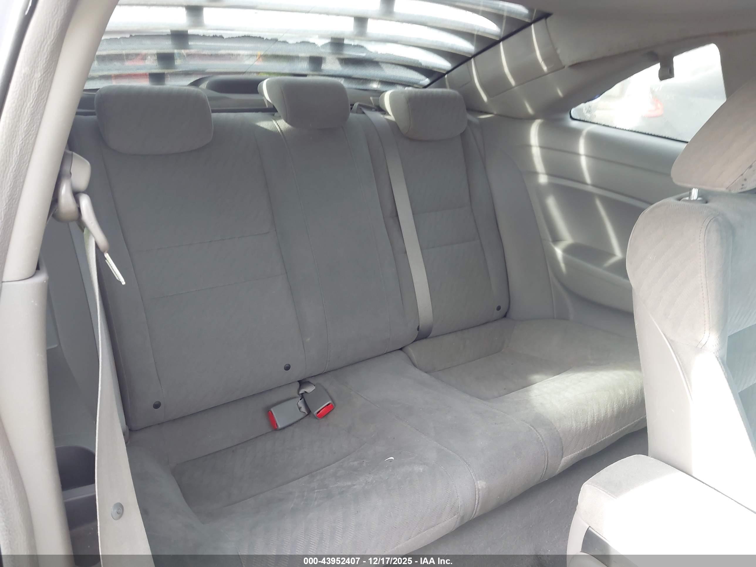 HONDA CIVIC image 8