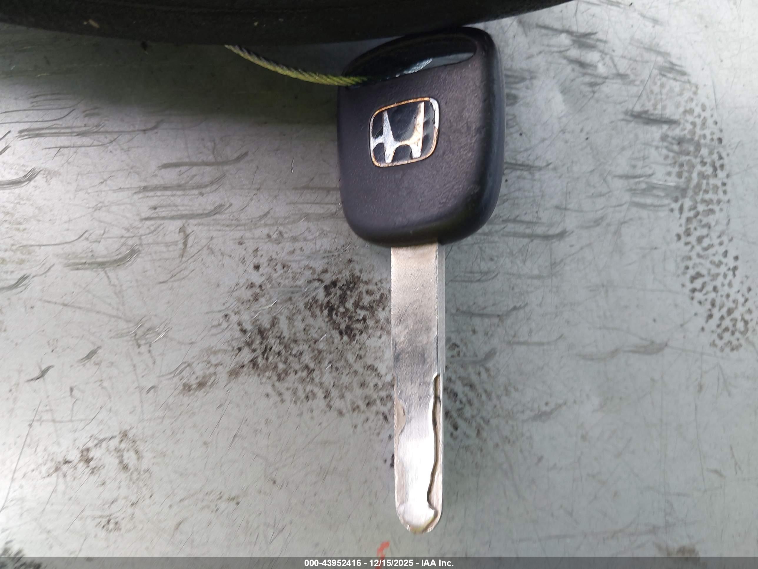 HONDA CIVIC image 11