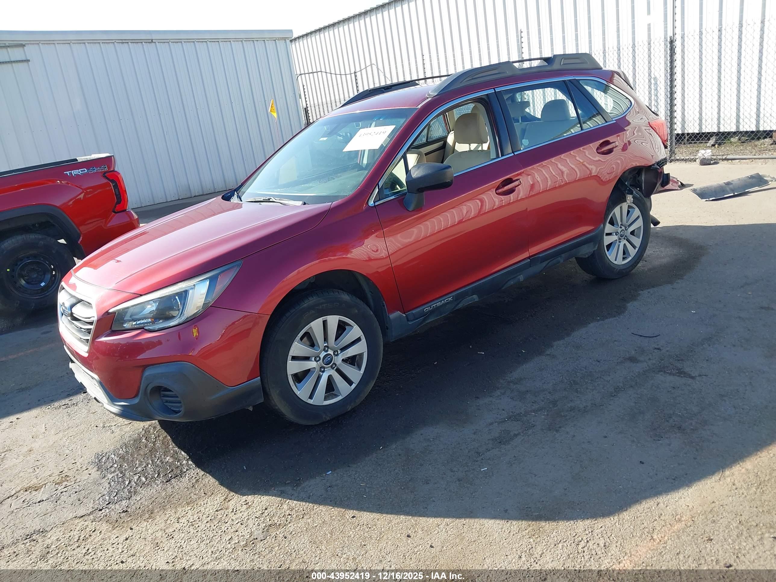 SUBARU OUTBACK image 2