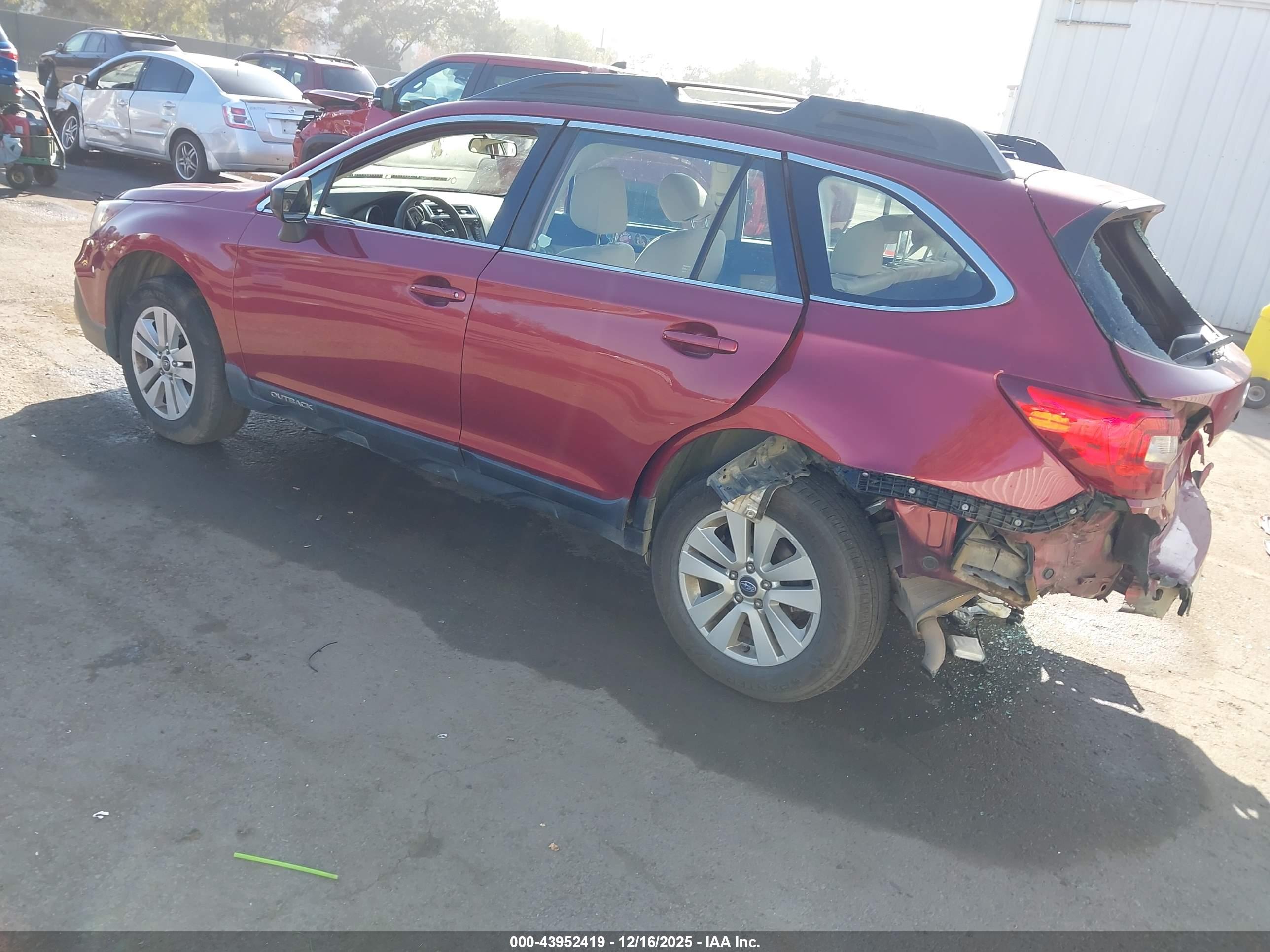 SUBARU OUTBACK image 3