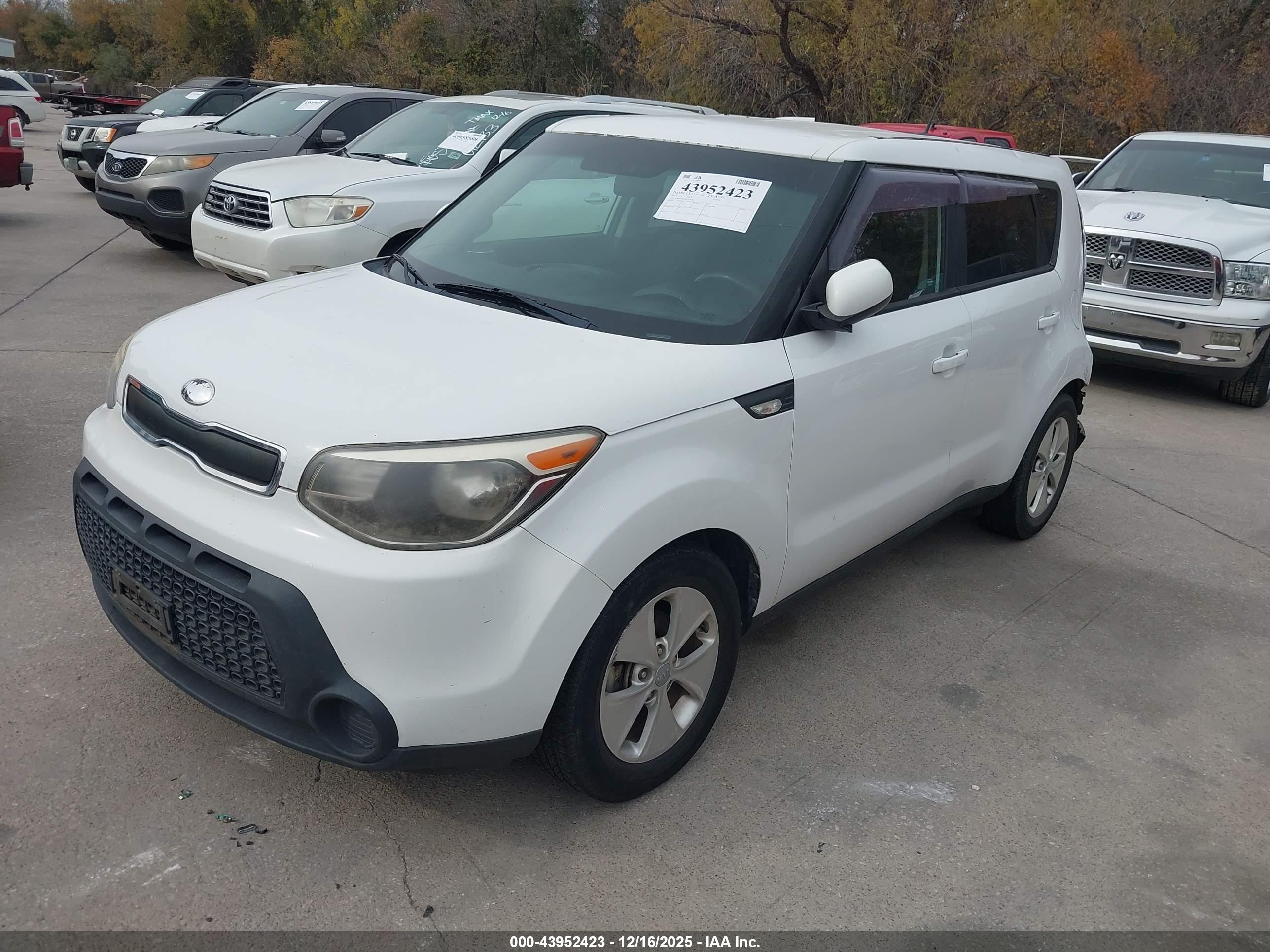 KIA SOUL image 2