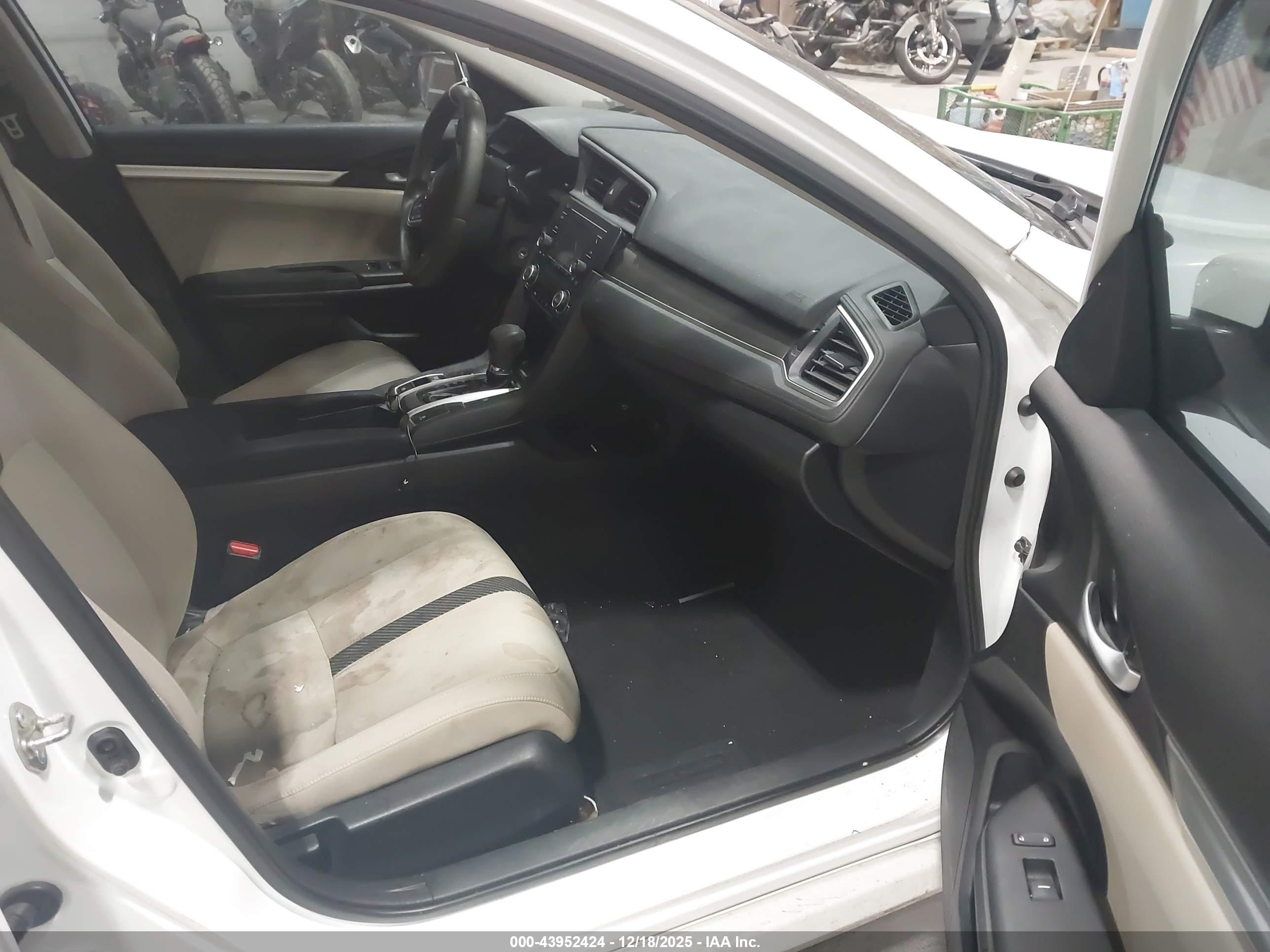 HONDA CIVIC image 5